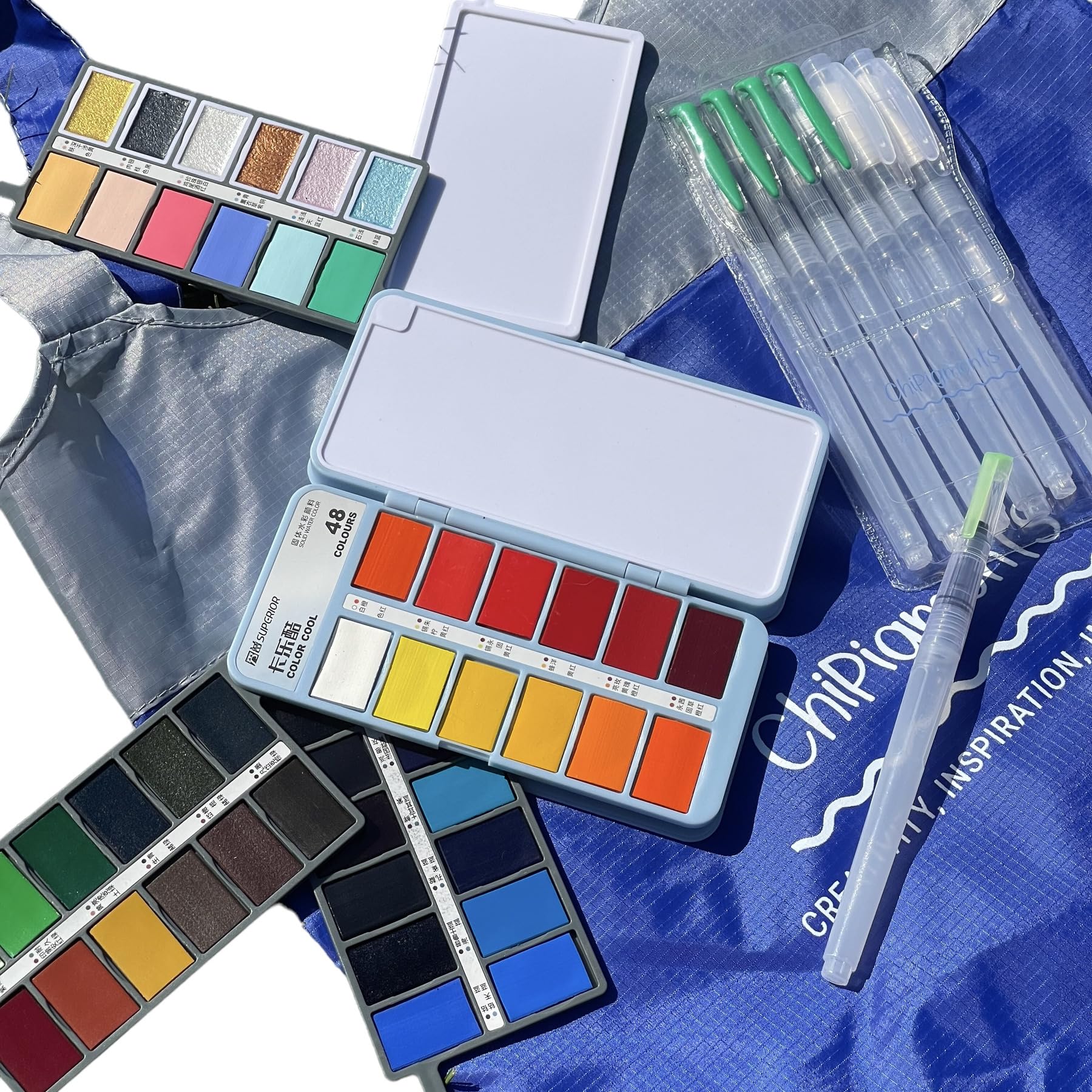 ChiPigments® *48個セット*プロフェッショナル水彩ポケットトラベルキット - 48色 7本のウォーターブラシ&折りたたみ式トートバックパック付き : Hobbies