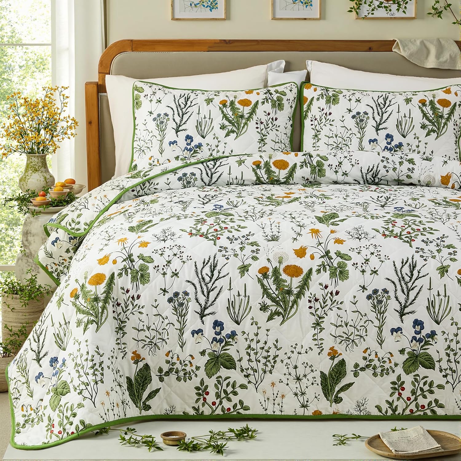 100% Cotton Quilt Set Queen Size Green Vintage Floral Bedspread Lightweight Coverlet Set 3 Pieces Reversible Ultra Soft Quilted for All Seasons, Breathable, Exquisite