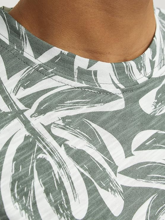 Camiseta Jorlafayette Aop Tee Ss Crew Neck Ln Cloud Dancer de Jack & Jones