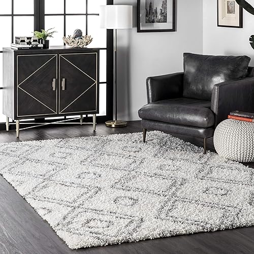 nuLOOM Iola Geometric Shag Area Rug, 7x9, White