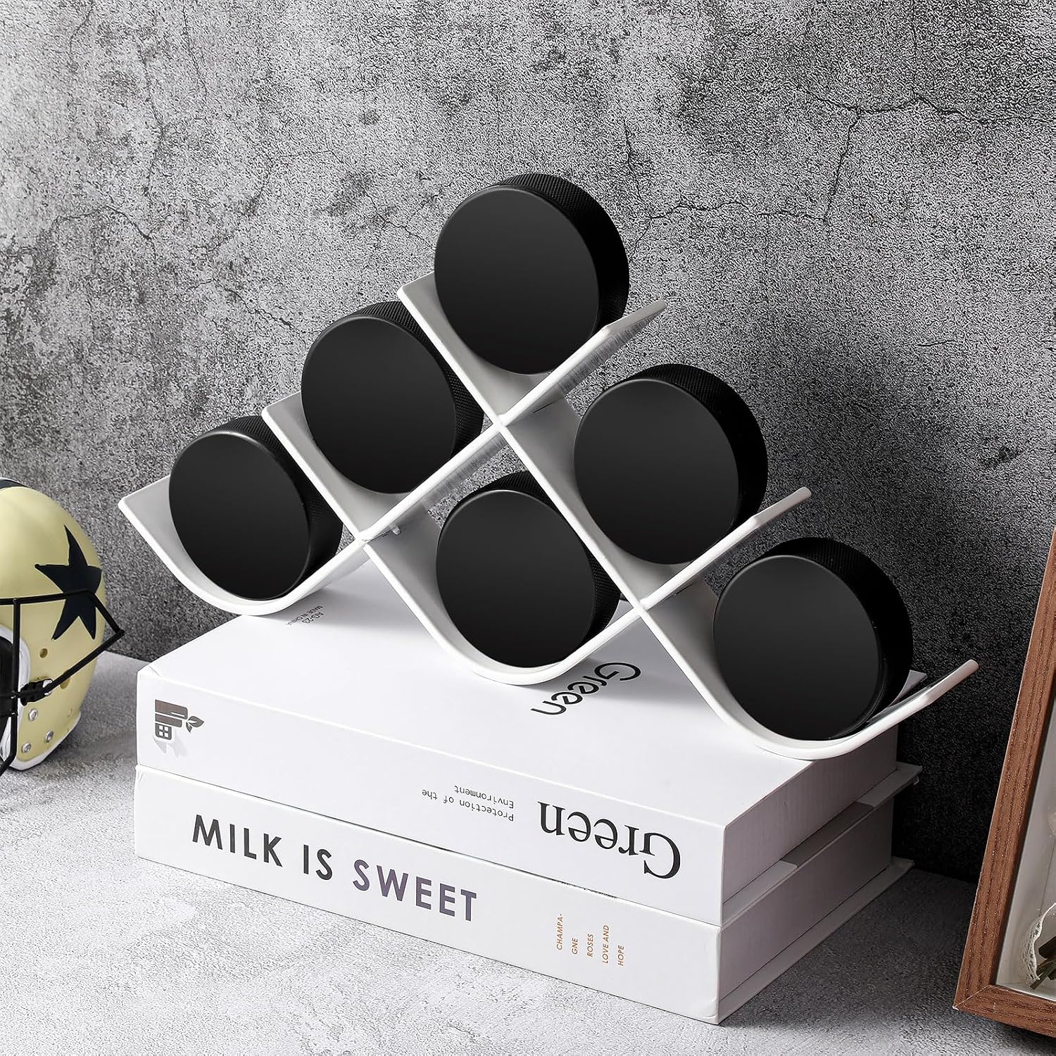 Wonderjune Hockey Puck Holder Pucks Display Holders Stand Cases Autographed Sports Memorabilia Game Gifts for Collectors(Metal,6 Hockey Puck Holder)