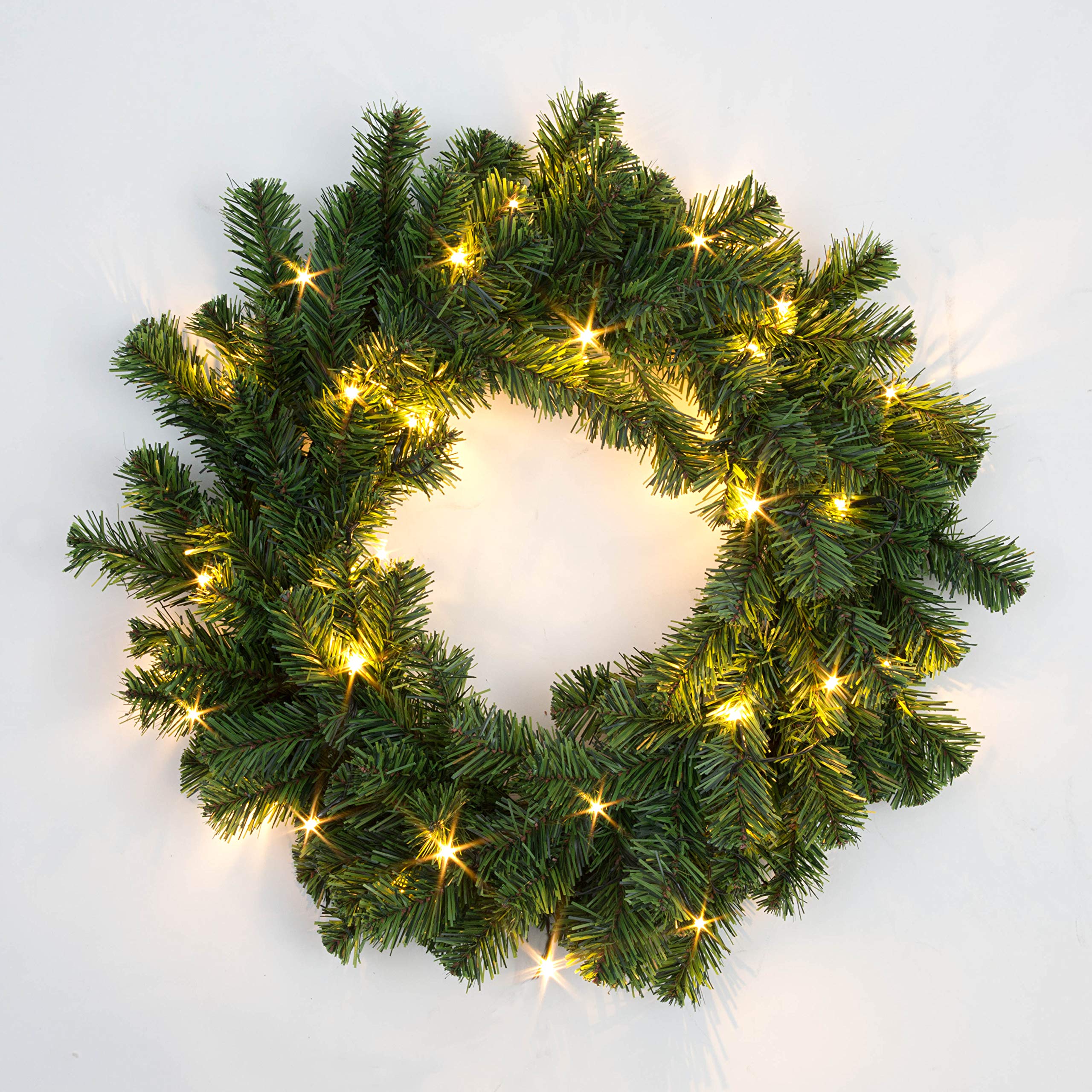 B&Q -  55Cm Pre-Lit Green Christmas Wreath Alaskan Pine With 30 Warm White Leds