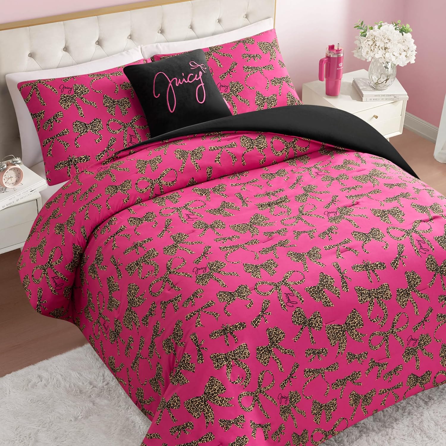 Juicy Couture Plush Reversible Cheetah Bows 3-Piece Twin/Twin XL Comforter Set with Decorative Pillow - Image 4