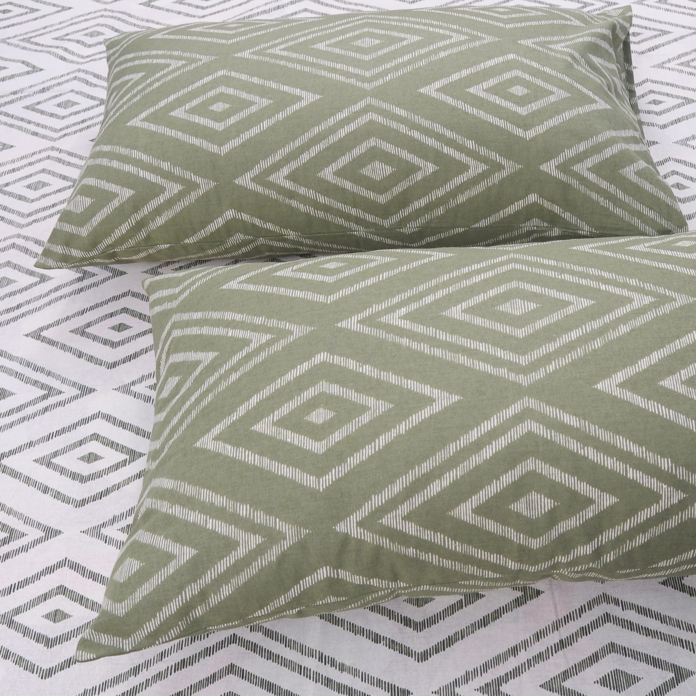 Huesland by Ahmedabad Cotton 144 TC Cotton Pillow Cover Set of 2 - White & Sage Green