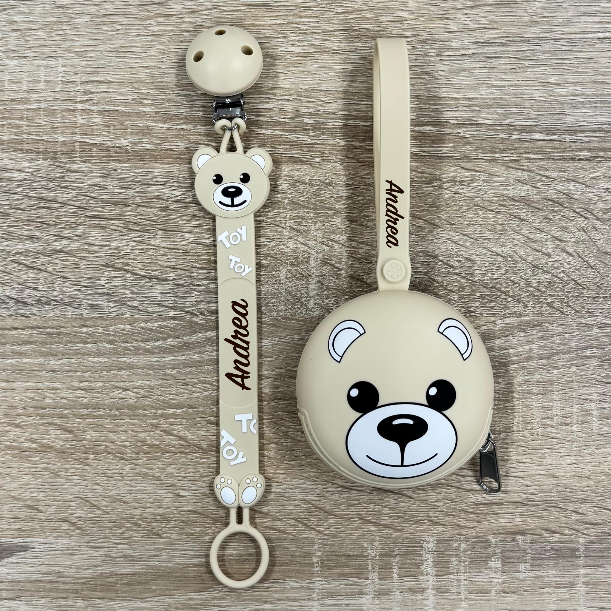 NOVITÁ Fettuccia IN SILICONE, per ciuccio personalizzata con nome, orsetto, BABYJART, lavabile,sicura per il bambino,compatibile con ciuccio MAM e CHICCO AZIENDA ITALIANA, MADE IN ITALY! Orso Beige