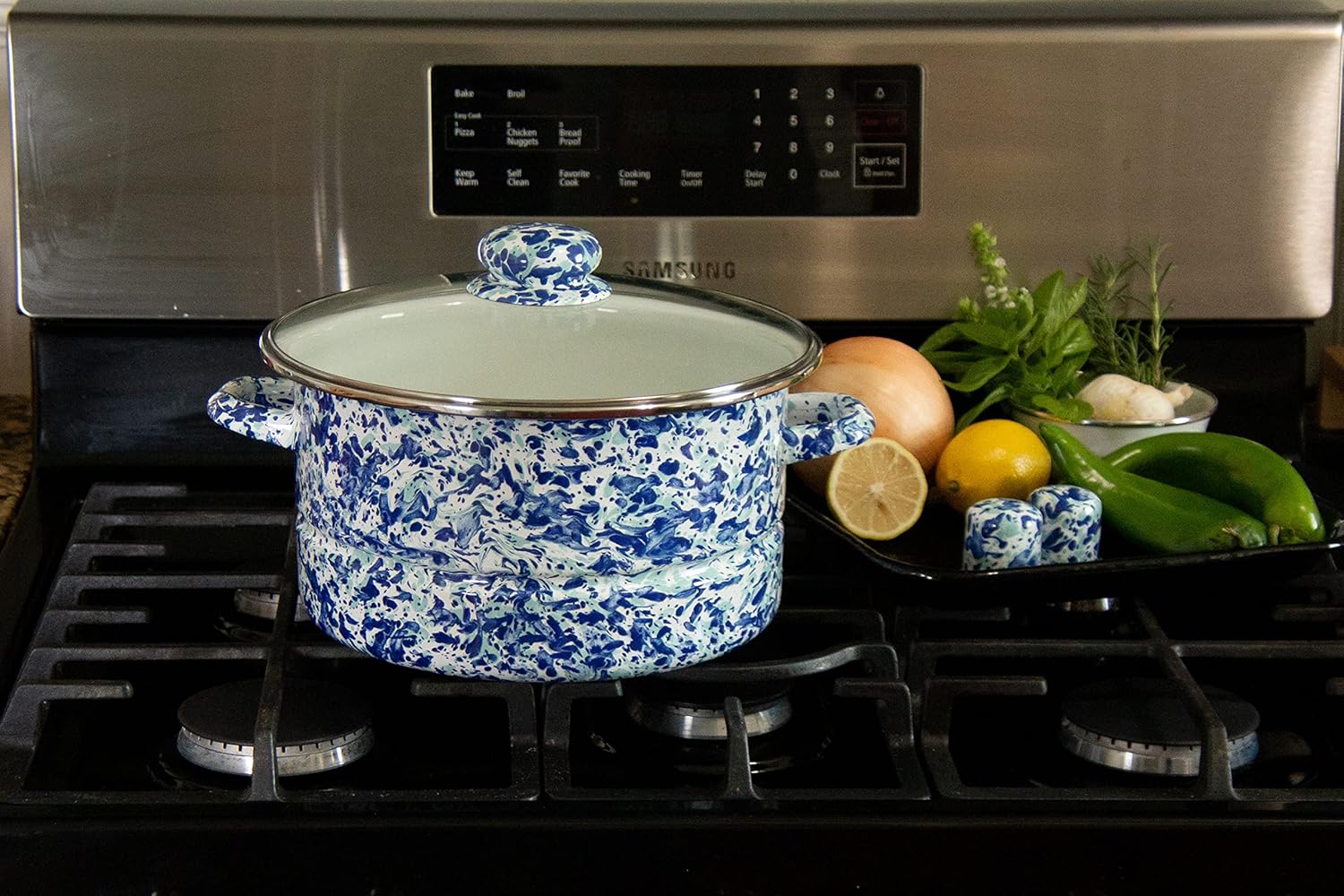 Golden Rabbit Enamelware Soup or Stock Pot, 6 quart, Ocean