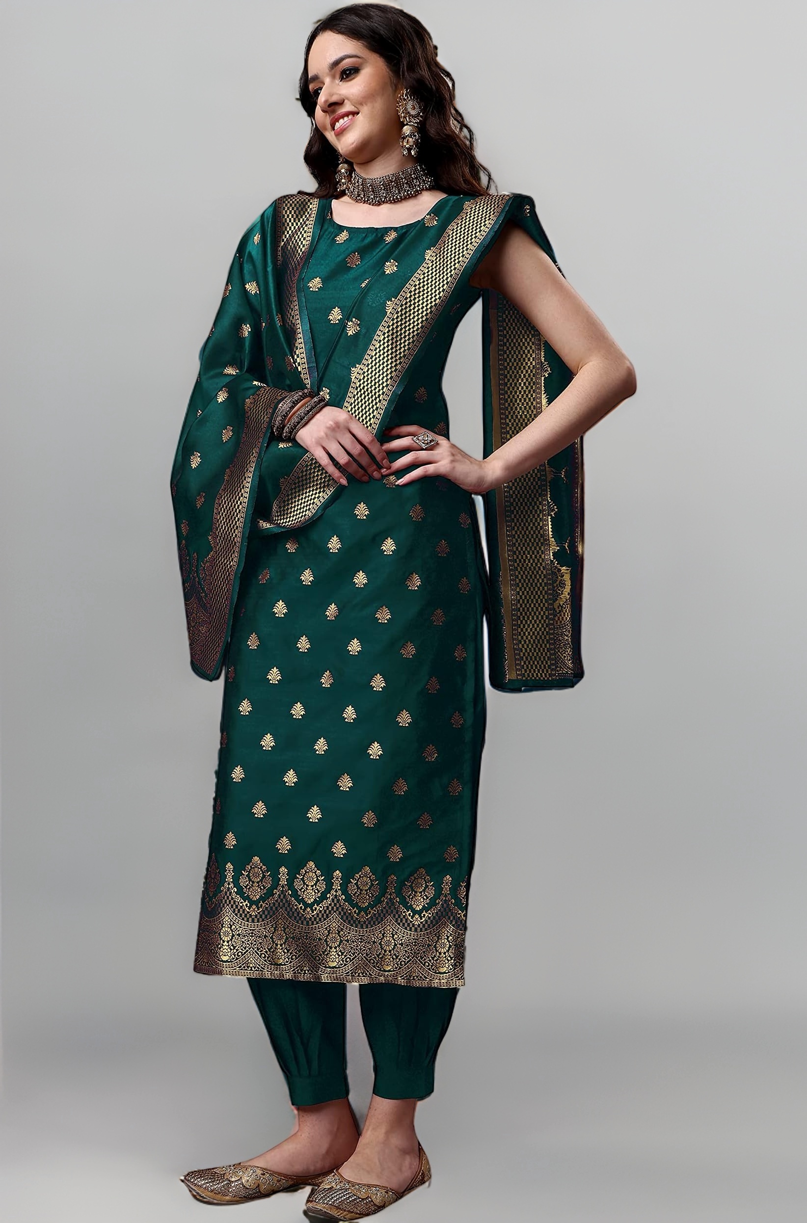 EthnicJunction Women's Embellished Woven Banarasi Silk Straight Sleeveless Kurta Pant with Dupatta Set | Wedding Kurta Set | Ethnic Set