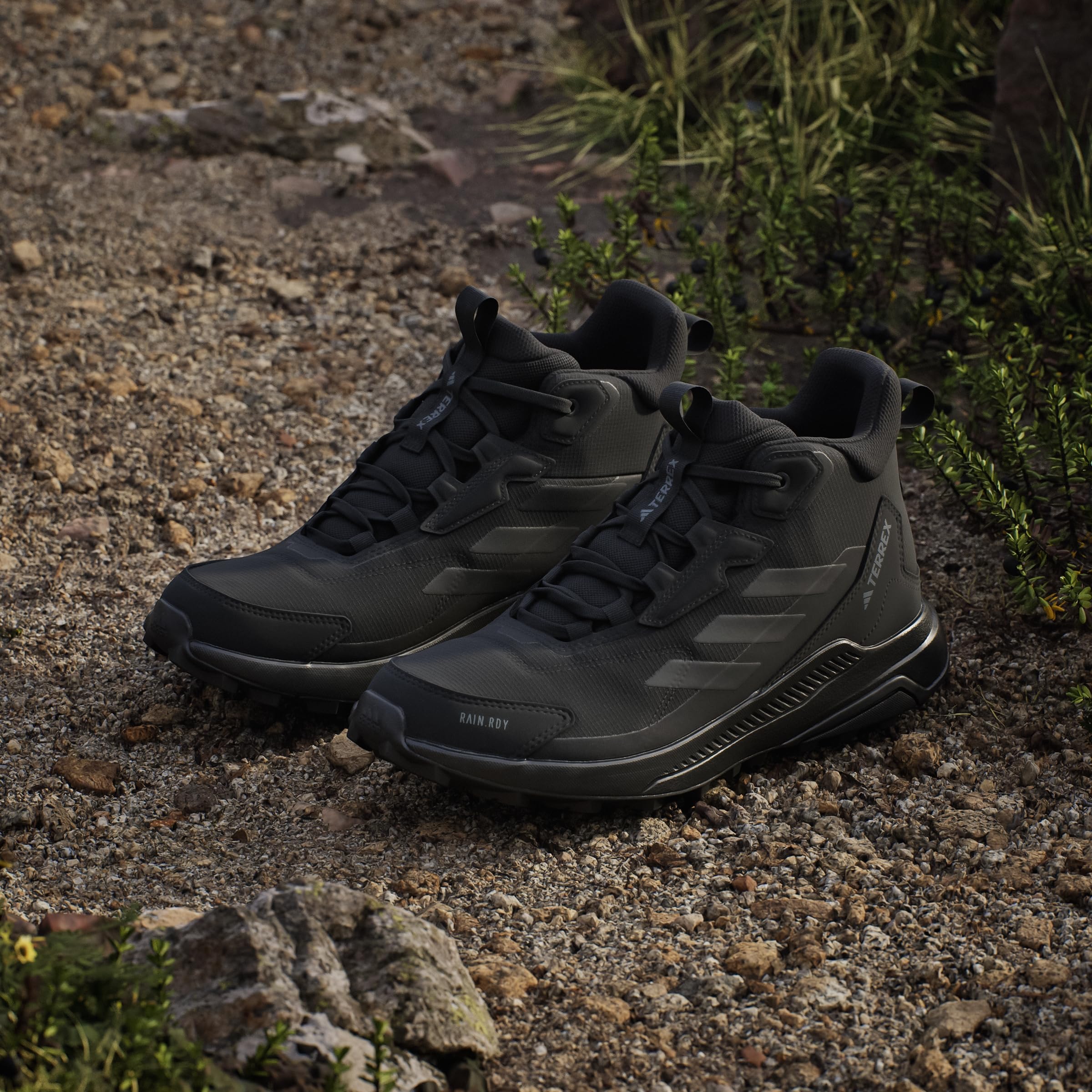 adidas Men's Zapatilla de Senderismo Terrex Anylander Mid