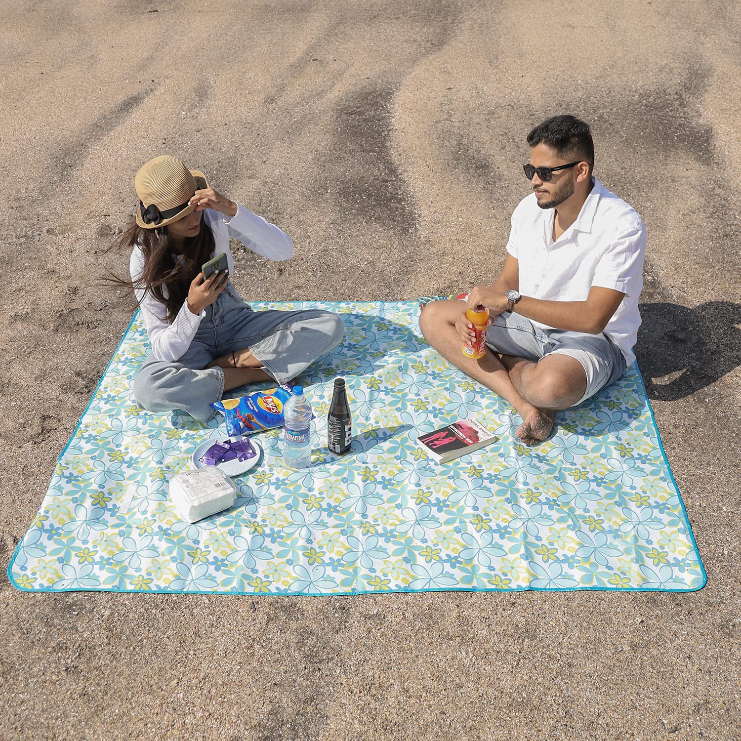 HOKIPO Foldable Picnic Rectangular Blanket Mat With Waterproof Backing For Garden,Beach Camping,Hiking,Travel,Baby Crawl,5X6 Feet,Floral Blue(Ar3919)