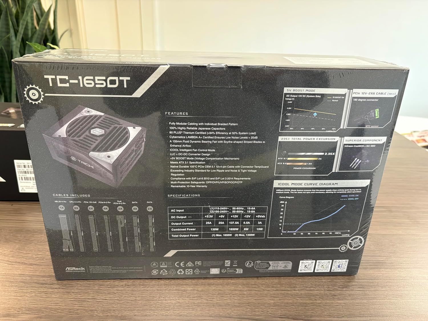 Блок питания ASROCK TC-1650T, PSU, 1650 Вт, 80 Plus Titanium, 135 мм, модульный, PCI-E 5.1 (12+4-контактный) × 2, PCI-E (6+2-контактный) × 8, SATA (5-контактный) × 12