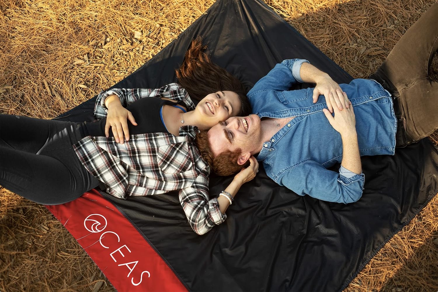 Oceas Outdoor Pocket Blanket   Ideal Sand Proof and Waterproof Picnic Blanket for Beach, Hiking, and Festival Use   Foldable and Compact Mat Easily Fits Into Small Portable Bag Photo