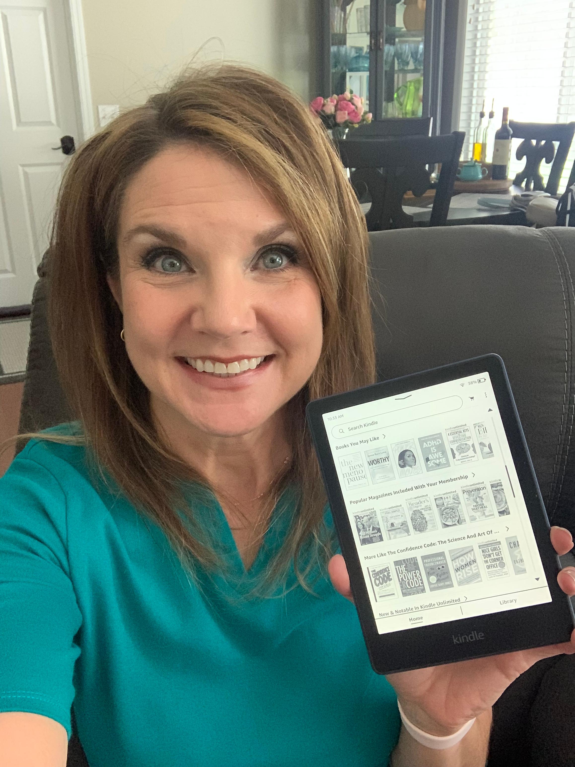 Watch Paperwhite Kindle 11th Gen, Easy Convenient MANY FEATURES