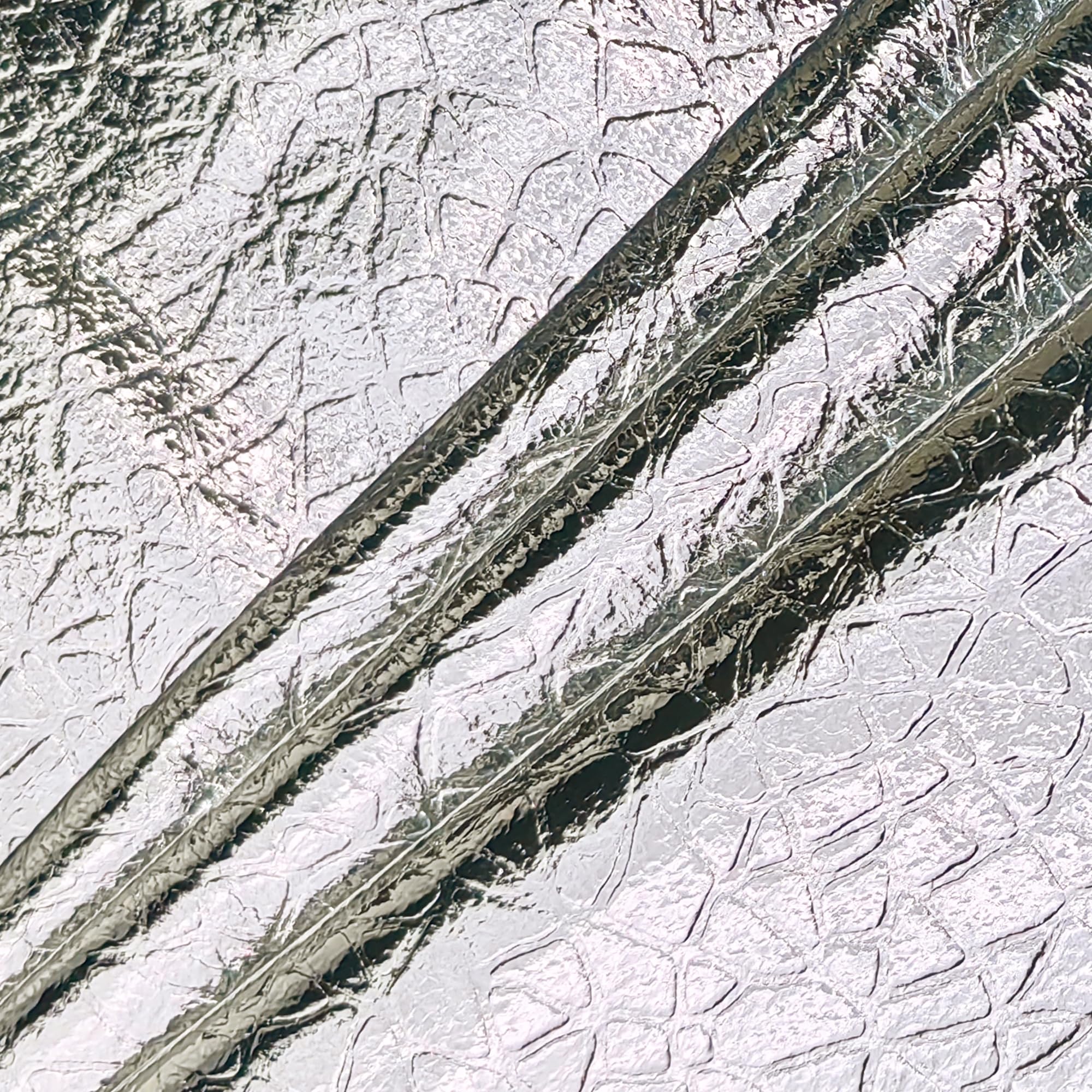 ZLIFA Silver Metallic Faux Leather 1 Yard 36