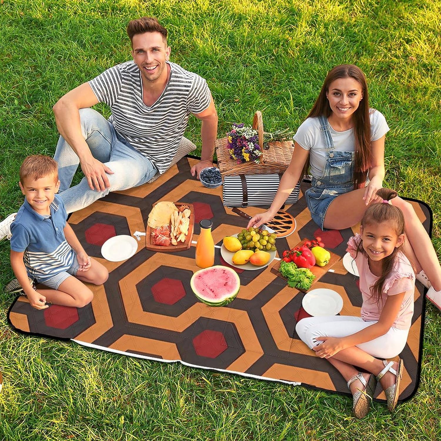 Shining Overlook Picnic Blanket 150x100cm, Foldable 2-in-1 Picnic Mat and Tote Bag Portable Waterproof Beach Mat Sandproof Outdoor Blanket for Park, Hiking, Beach, Camping, Travel