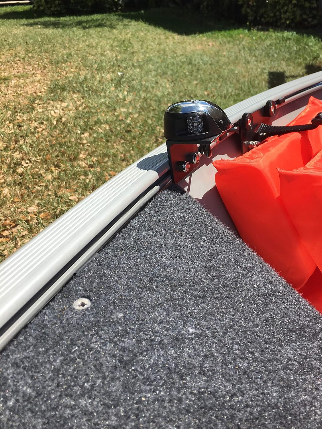 Outdoorsmens Depot Tracker Boats Guide V14 Versatrack LED