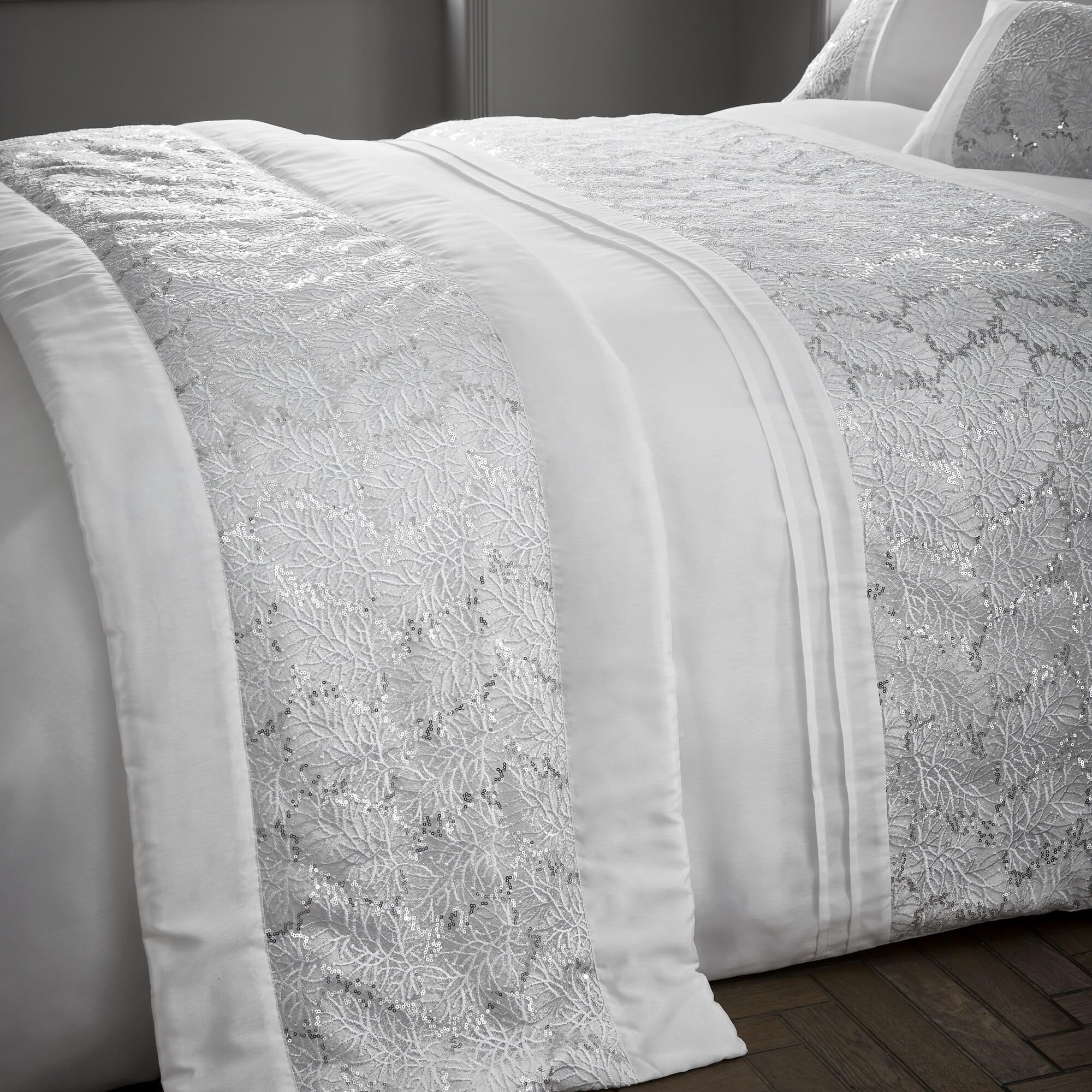 Rackhams White Rouen Quilted Bed Runner - Quilted Runner