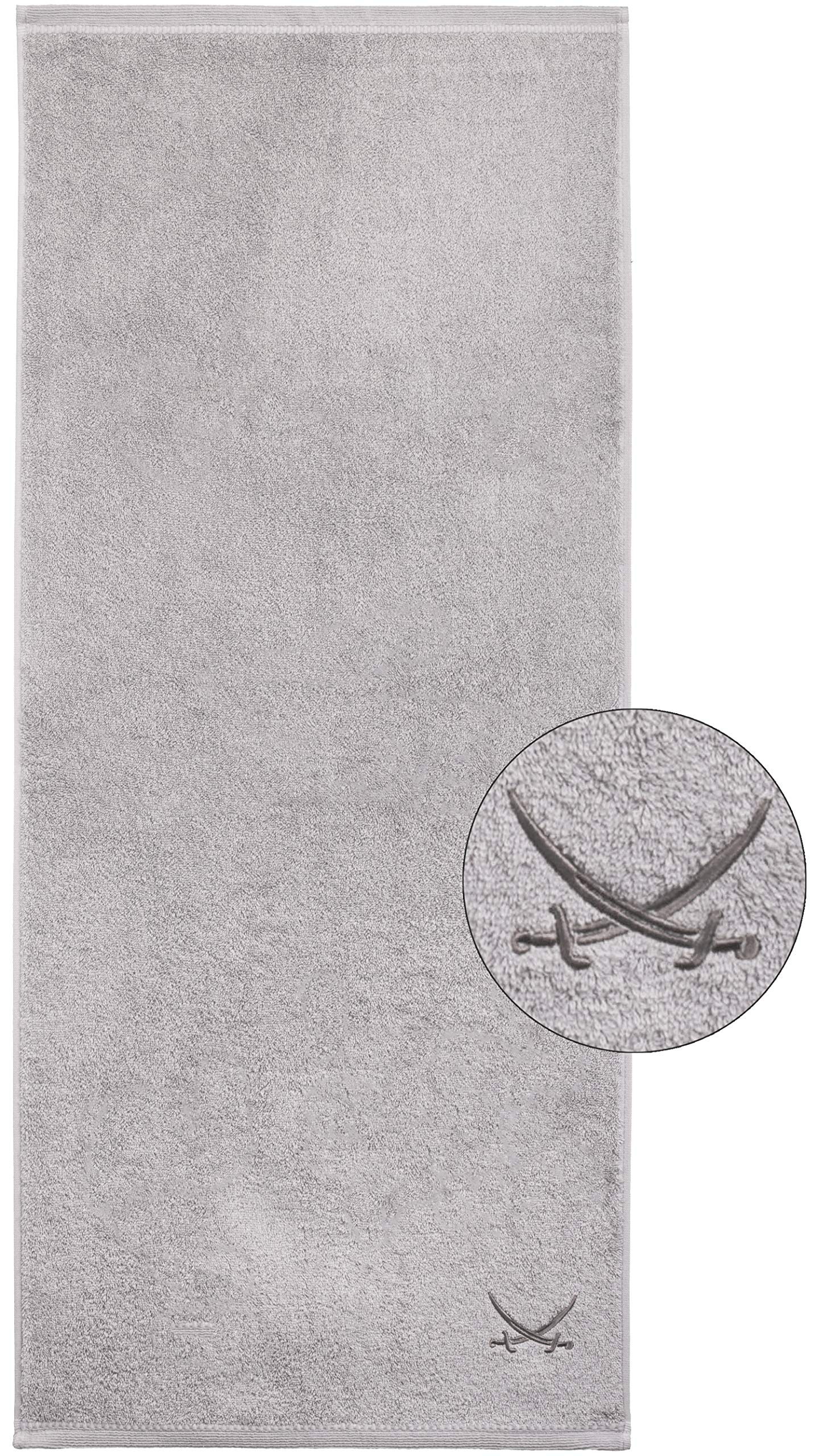 Sansibar Badetuch 90x180 cm – saugstarkes Strandtuch/Saunatuch aus Baumwolle – Oeko-TEX zertifizierter Frottee – Sylt-Design mit gesticktem Säbel-Logo – Silber