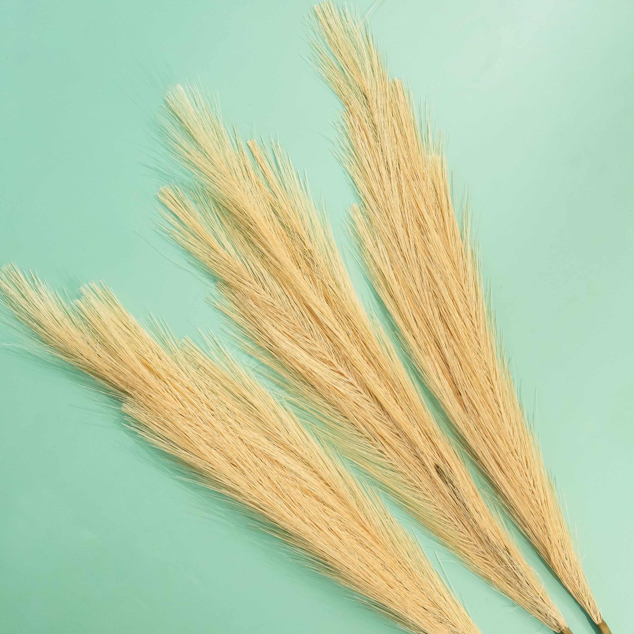 Artificial Flowers Bunch - Pampas Grass Artificial for Decor - Faux Pampass Grass for Decoration - Grass for Vase - Artificial Dried Grass - Dry Feathers Leaves - Long-Lasting Fluffy Stems, Beige