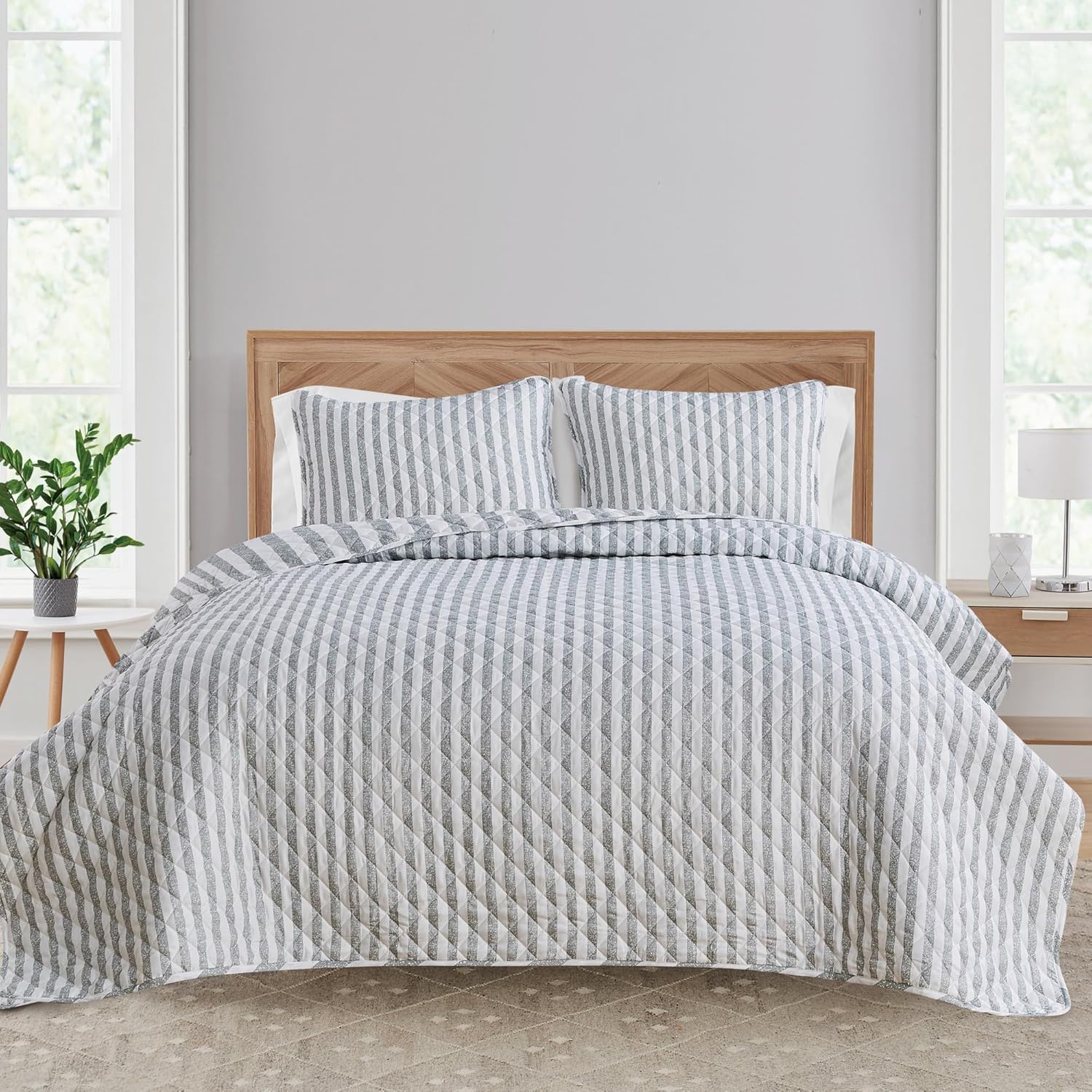 Market & Place Grey Striped Quilt Set Twin Size | Ultra Soft Lightweight Microfiber Bedspread | 2 Piece Reversible Coverlet Set for All Seasons | Avery Collection (Twin, Light Grey) - Image 7