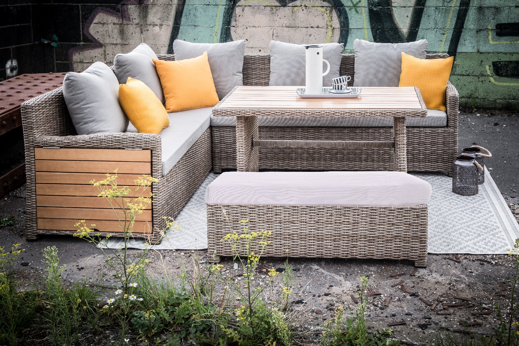 greemotion Salon de Jardin Terrasse Verona en Résine Tressée et Bois d’Acacia 100% FSC, Canapé d’Angle Gris 7 Places, Ensemble de Jardin Modulable avec 1 Table de Jardin, 1 Tabouret et 2 Canapés