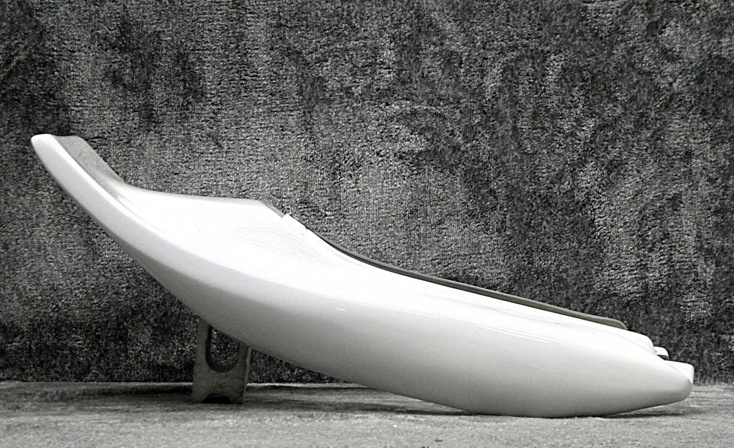 バリオス 2型 ハネテールカウル バリオス 2型 ハネタイプテールカウル : エーシーピー二輪サービス