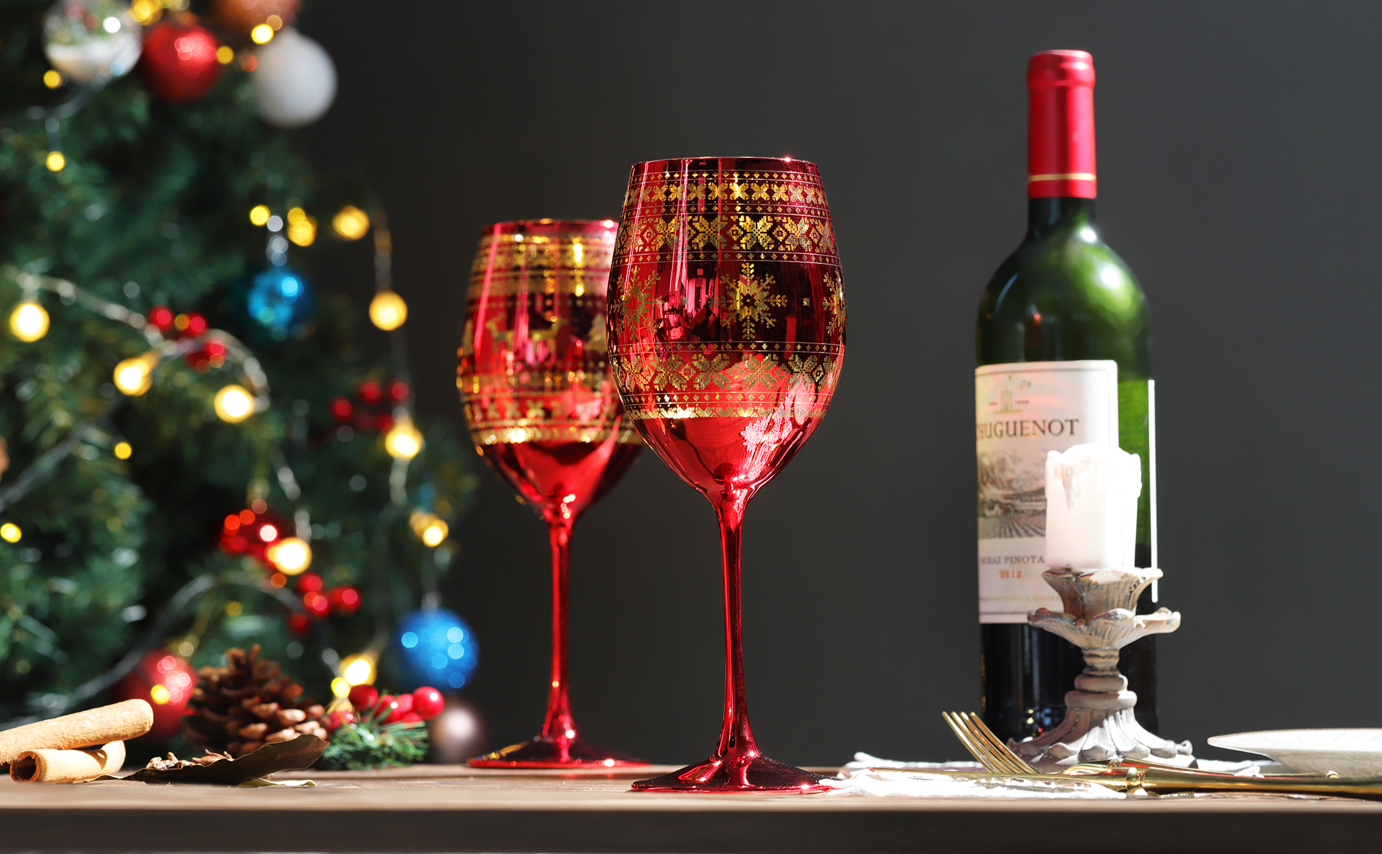 Verres à Vin Halloween Noirs Avec Toiles D'araignée Dorées - Lot De 2 - 580ml - Soufflés Main - Sans Plomb