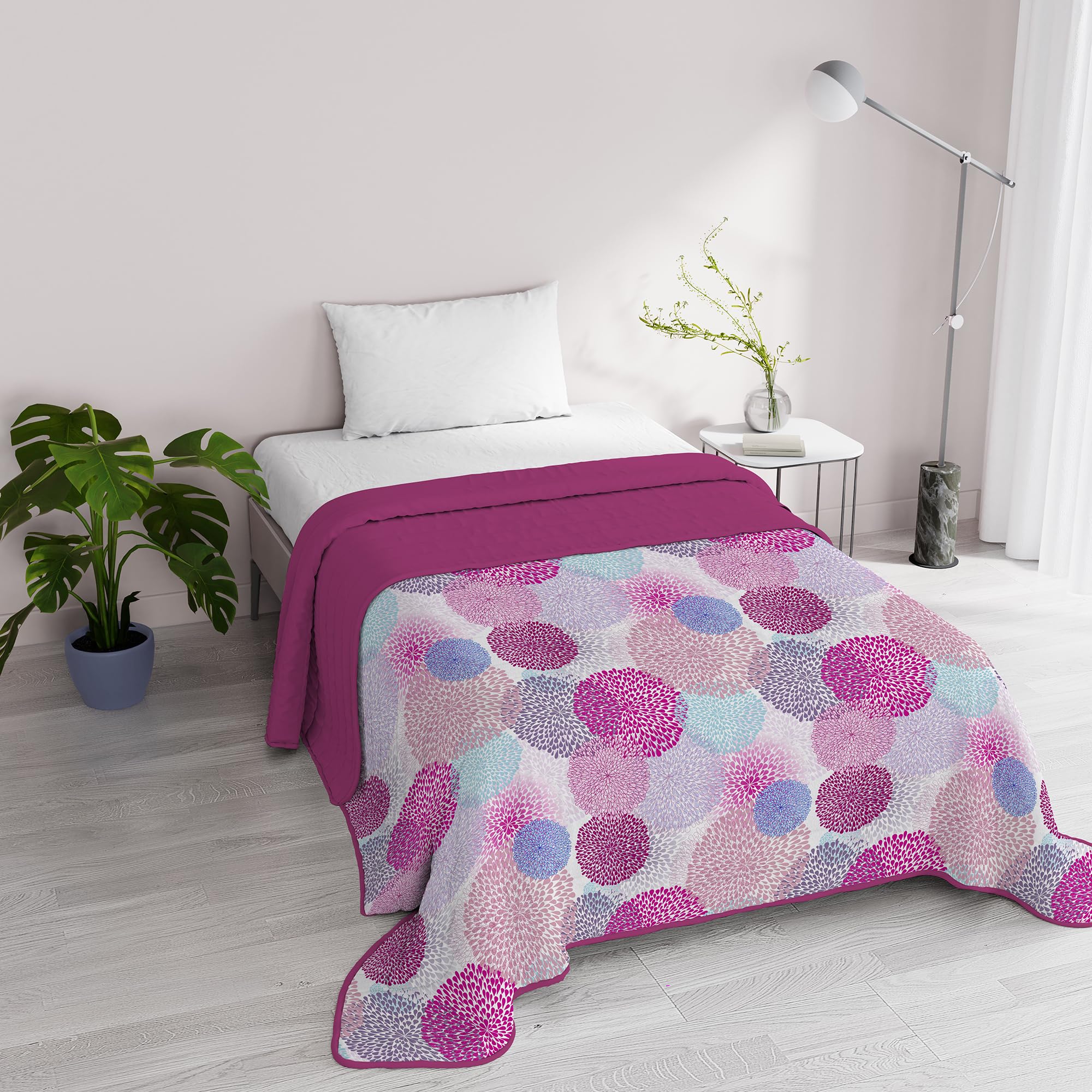 Italian Bed Linen Fantasy Microfibre Summer Quilt 1 and a Half Seater