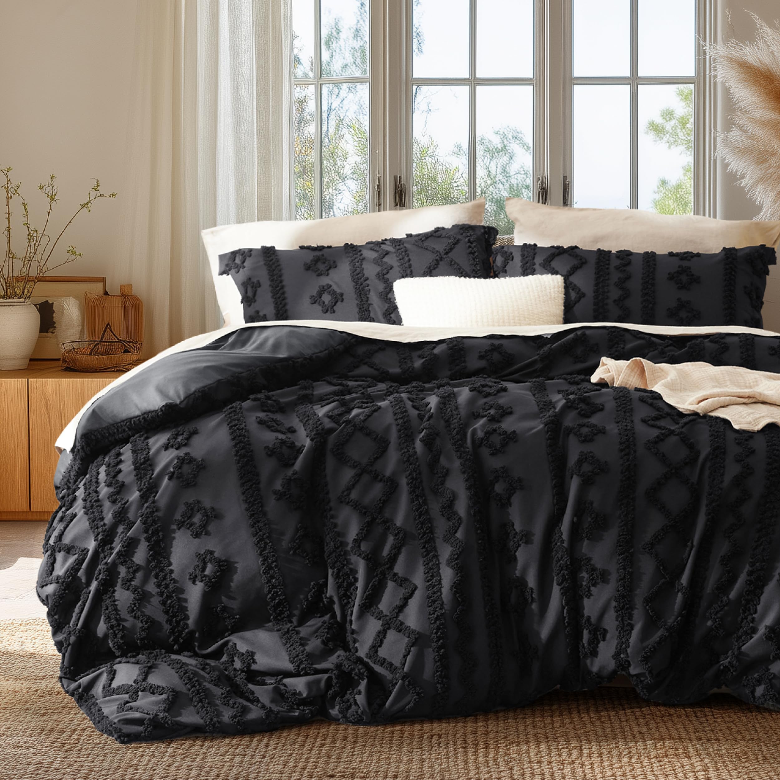 Bedsure Boho Duvet Cover King Size, Soft & Comfortable Elegant Design Boho Bedding for Decoration, Machine Washable Comforter Cover for All Seasons,Includes 1 Duvet Cover & 2 Pillow Shams,Black