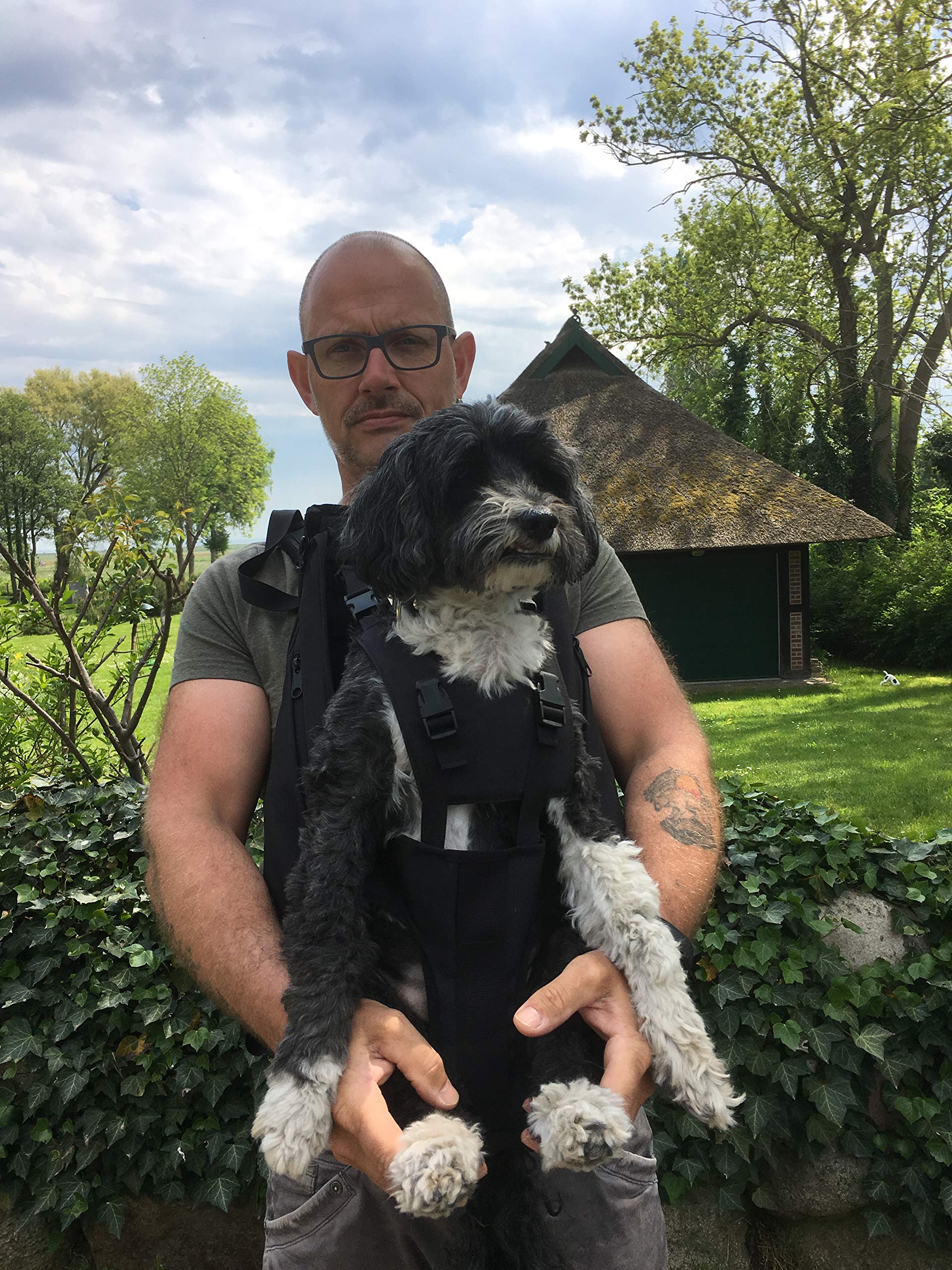 Mochila para perros XXL patentada, para perros macizos, compactos y fuertes de 16-30 kg de peso con sistema de transporte de 4 correas patentado