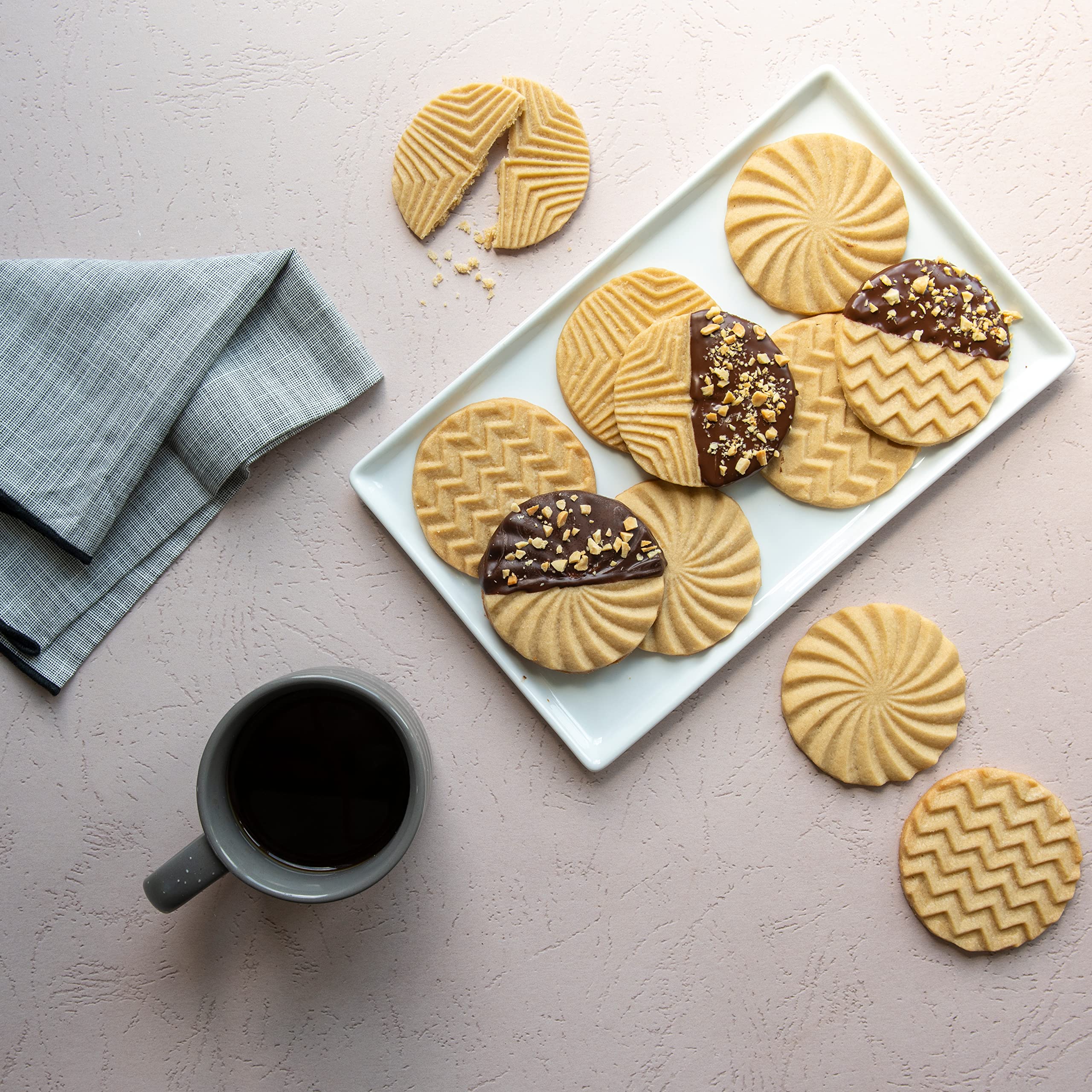 Nordic Ware - Tampons à cookie et biscuits Geo - Motifs uniques pour les biscuits - Délices uniques - Emporte pièce en fonte d'aluminium - Inox