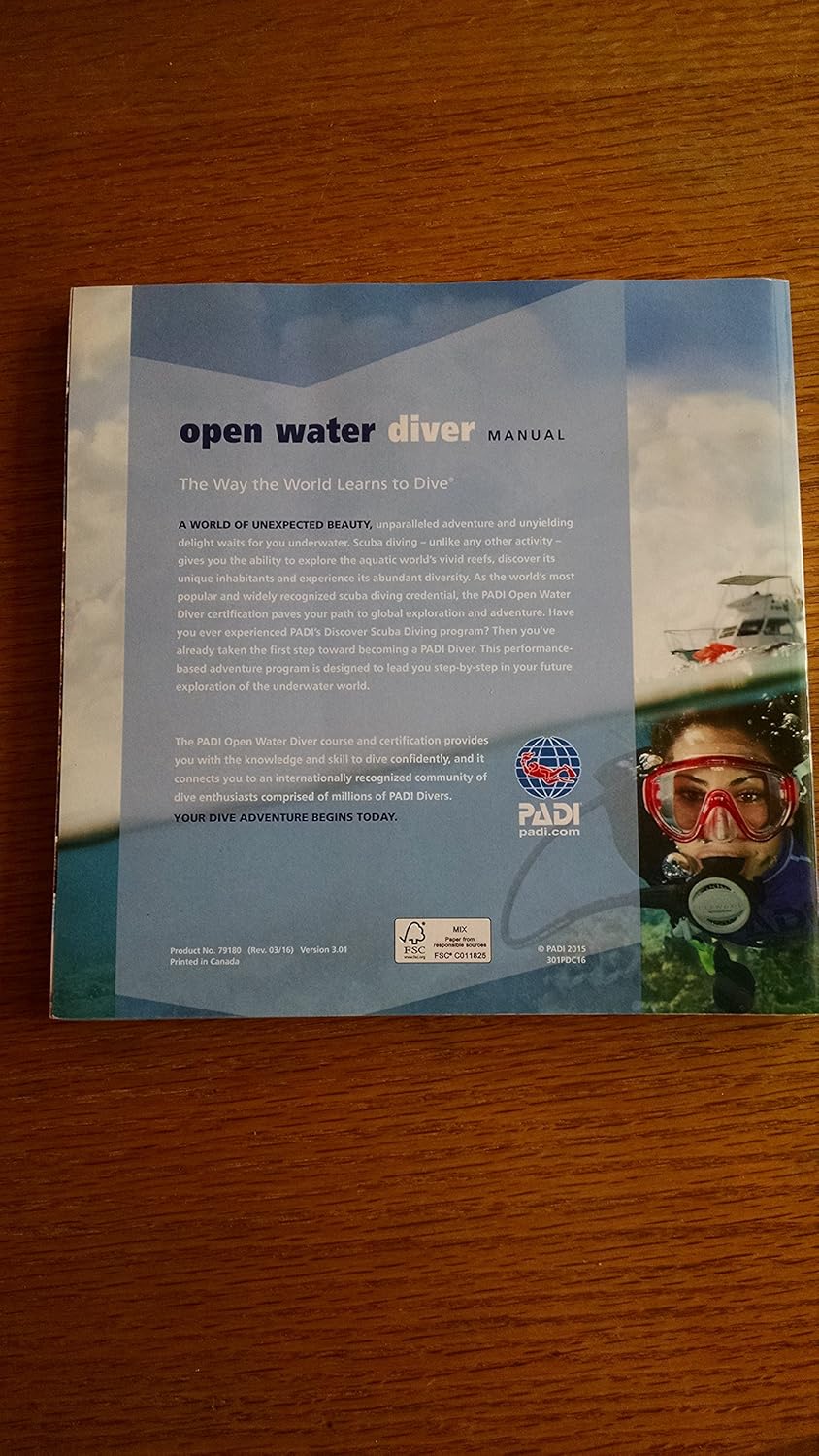 PADI Open Water Diver Manual with Table      Paperback – January 1, 2015