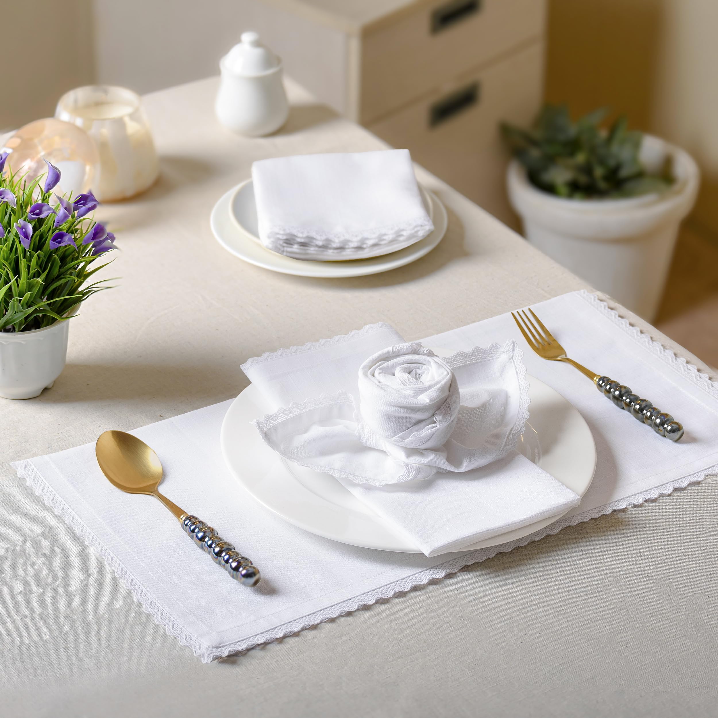 FINGERCRAFT Servilletas de Tela de Gran tamaño, Color Blanco, en Tela de algodón 100% Texturizado, Paquete de 12, 20 x 20 Pulgadas, Color Blanco, Esquinas en inglete para Uso Diario