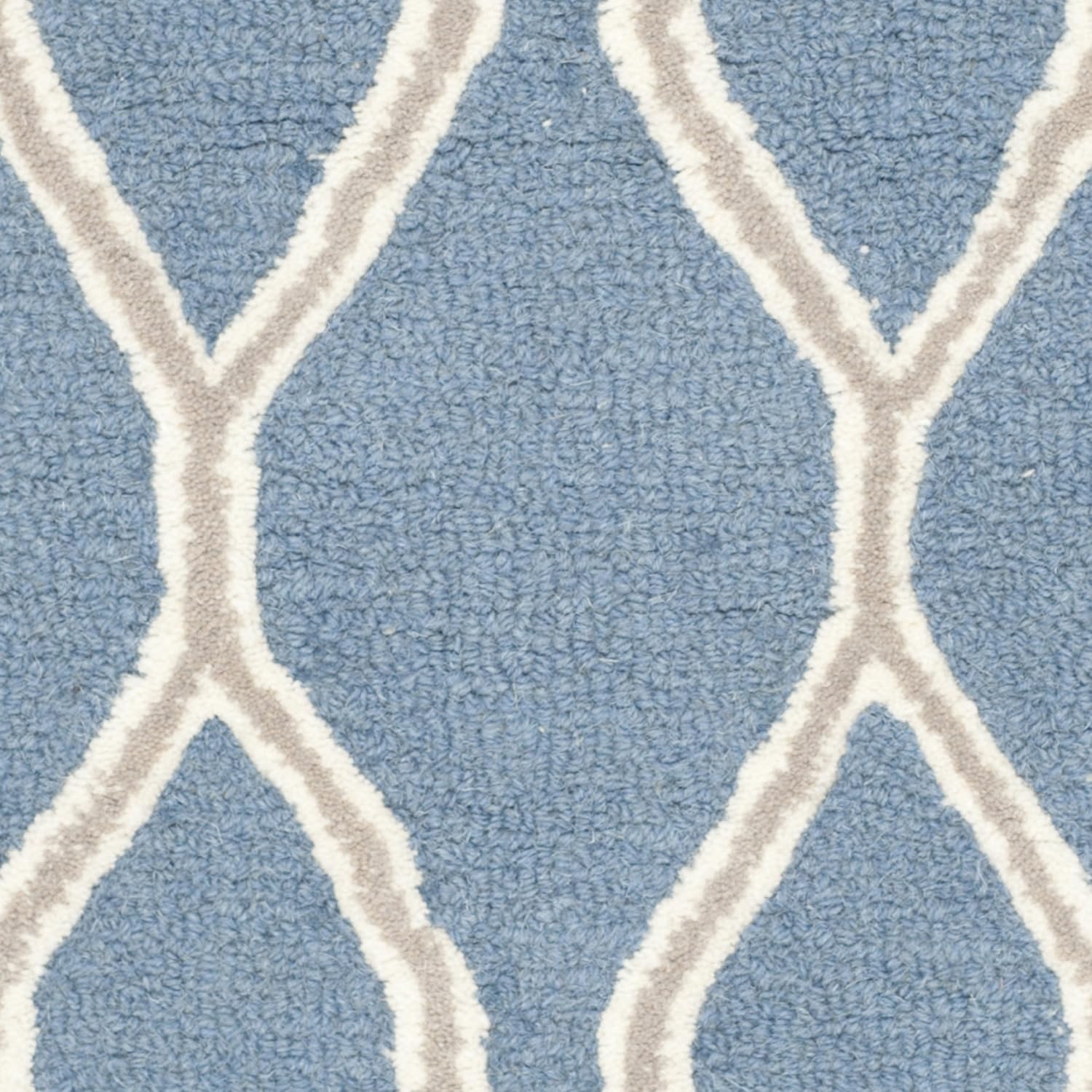 SAFAVIEH Cambridge Collection Accent Rug - 2' x 3', Navy & Ivory, Handmade Moroccan Wool, Ideal for High Traffic Areas in Entryway, Living Room, Bedroom (CAM352M)