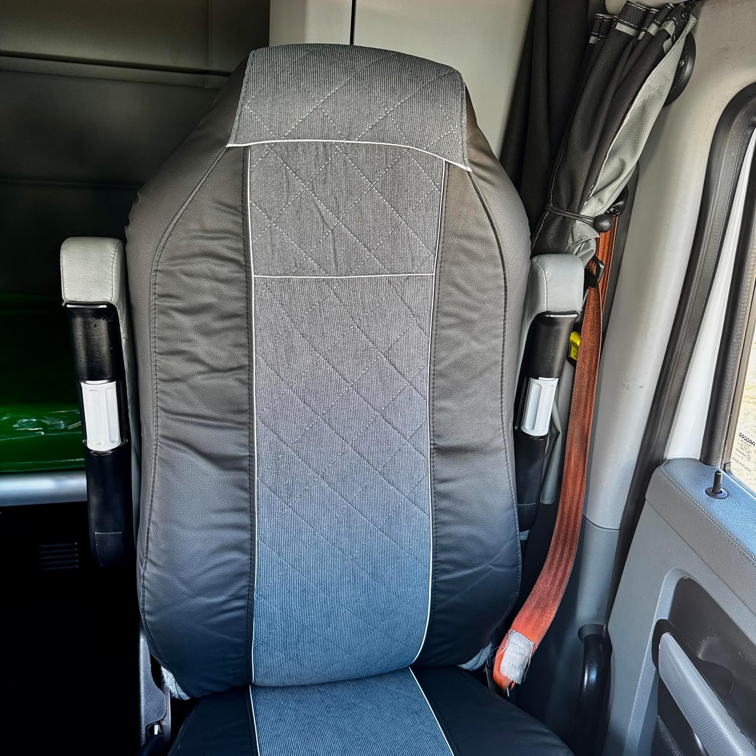 Seat Cover for Kenworth T680, T880 & W990 OEM Stock Seats – Custom-Fit Heavy-Duty Protection, Durable Material, Easy Installation, Semi Truck Interior Upgrade (Black/Grey)