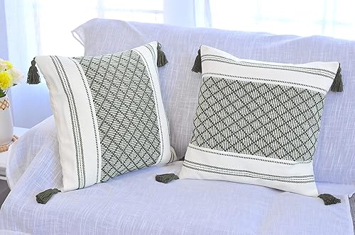 Miniatura 4 de Juego de 2 fundas de almohada geométricas a cuadros de 20 x 20 pulgadas, estilo bohemio, color verde oliva, con borlas de diseño, fundas de cojín