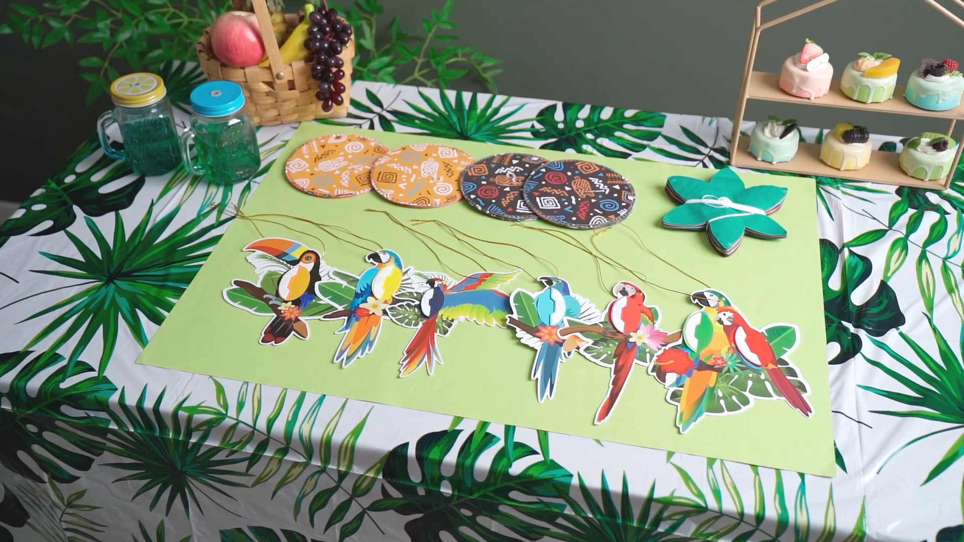 Amscan Hibiskus-Swirls Luau-Deko – 12 Stück, Bunte Blüten-Aufhänger Für Tropische Partys