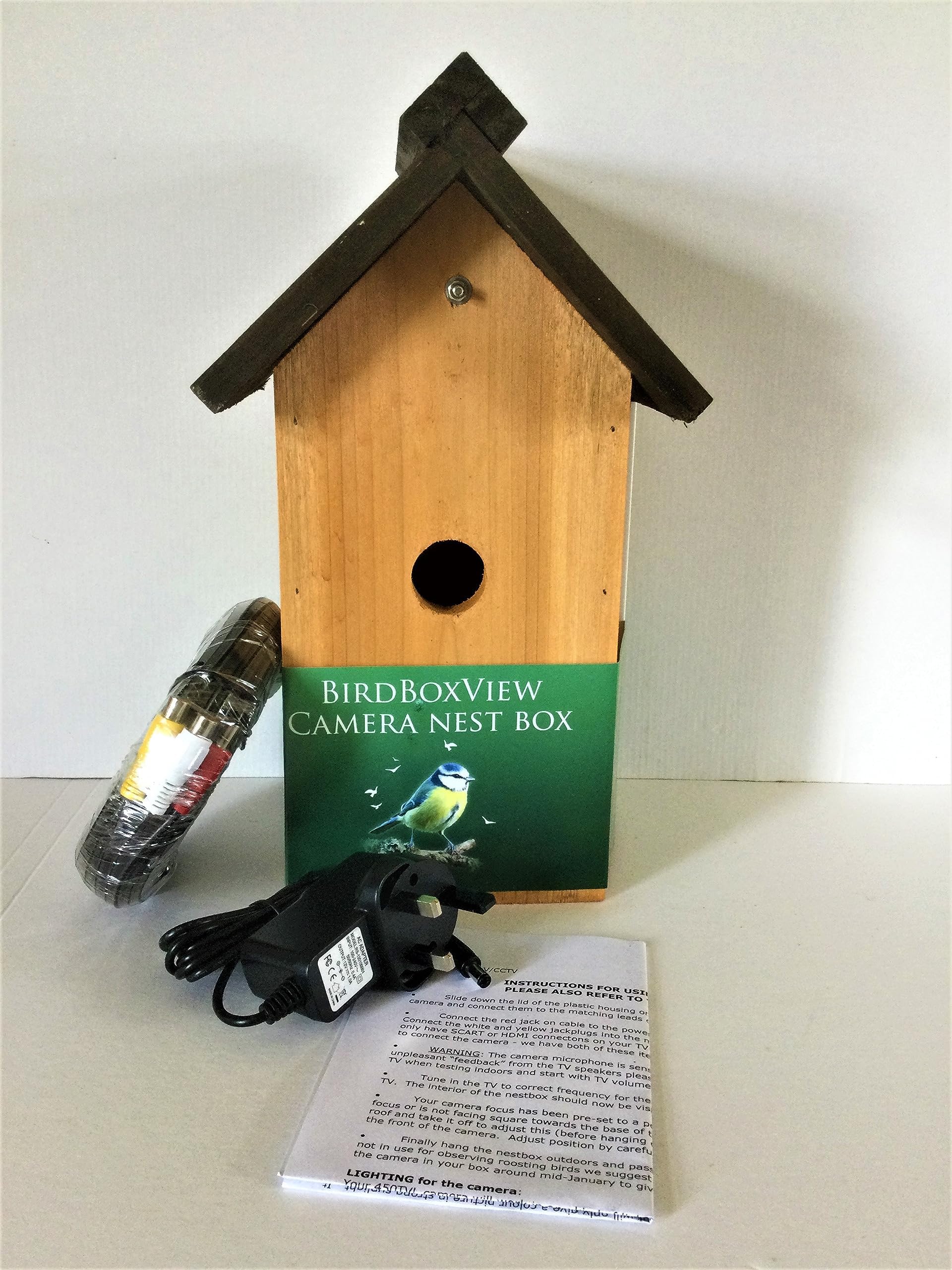 Birdboxview cedar wood nestbox with fitted cctv colour cabled camera. Watch birds nesting on a TV. Includes 20m audio visual extension cable. Lovely gift for birdwatchers.