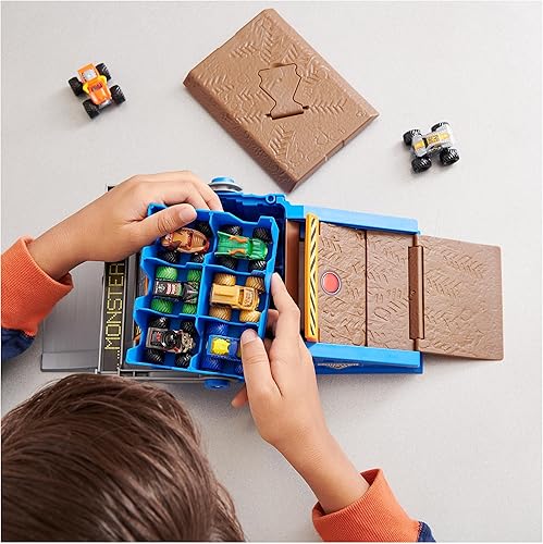 Miniatura 9 de Monster Jam Mini Freestyle Flip Arena Playset y almacenamiento con 2 mini camiones juguetes para niños y niñas a partir de 3 años