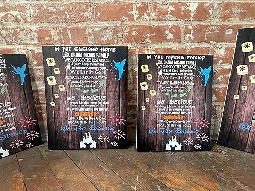 Miniatura 2 de Decoración de pared inspirada en Disney, regalo mágico para el día de la madre, en este hogar, cartel de "Best We Do Disney", popular rústico y