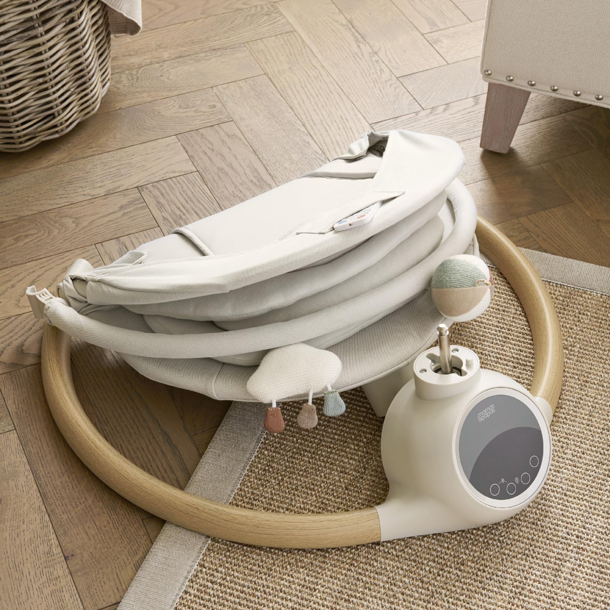 Mamas & Papas Alto Smart Baby Swing, Pantalla táctil, multivelocidad, melodías, Bluetooth y Control Remoto, Cachemira