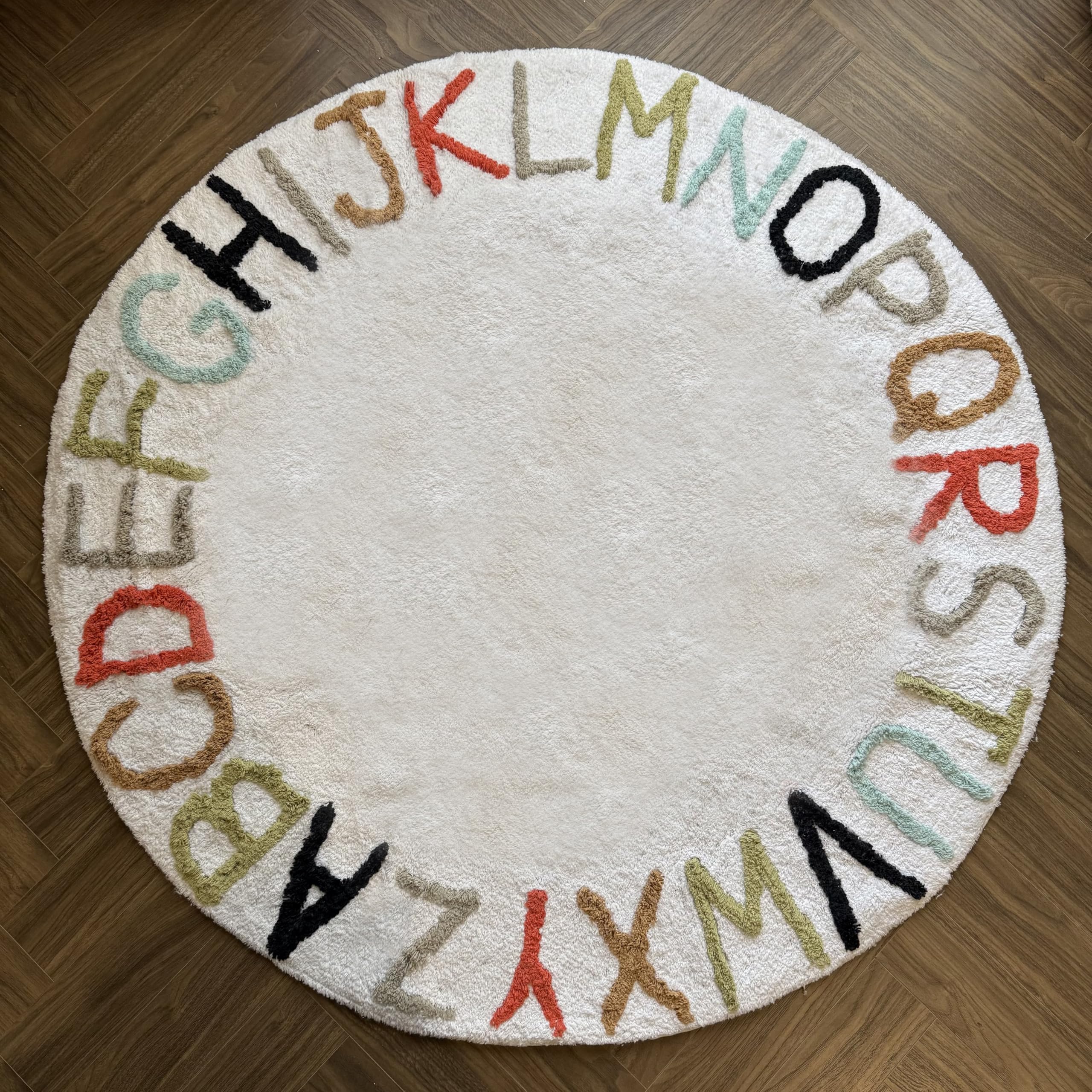 FRELISH DECOR Cotton Round Kids Play Mat - 4 Feet Dia | Machine Washable Non-Slip Tufted Alphabet Rug for Nursery, Playroom, Bathroom | 100% Pure Cotton, Soft & Absorbent Floor Mat (4' Round - White)
