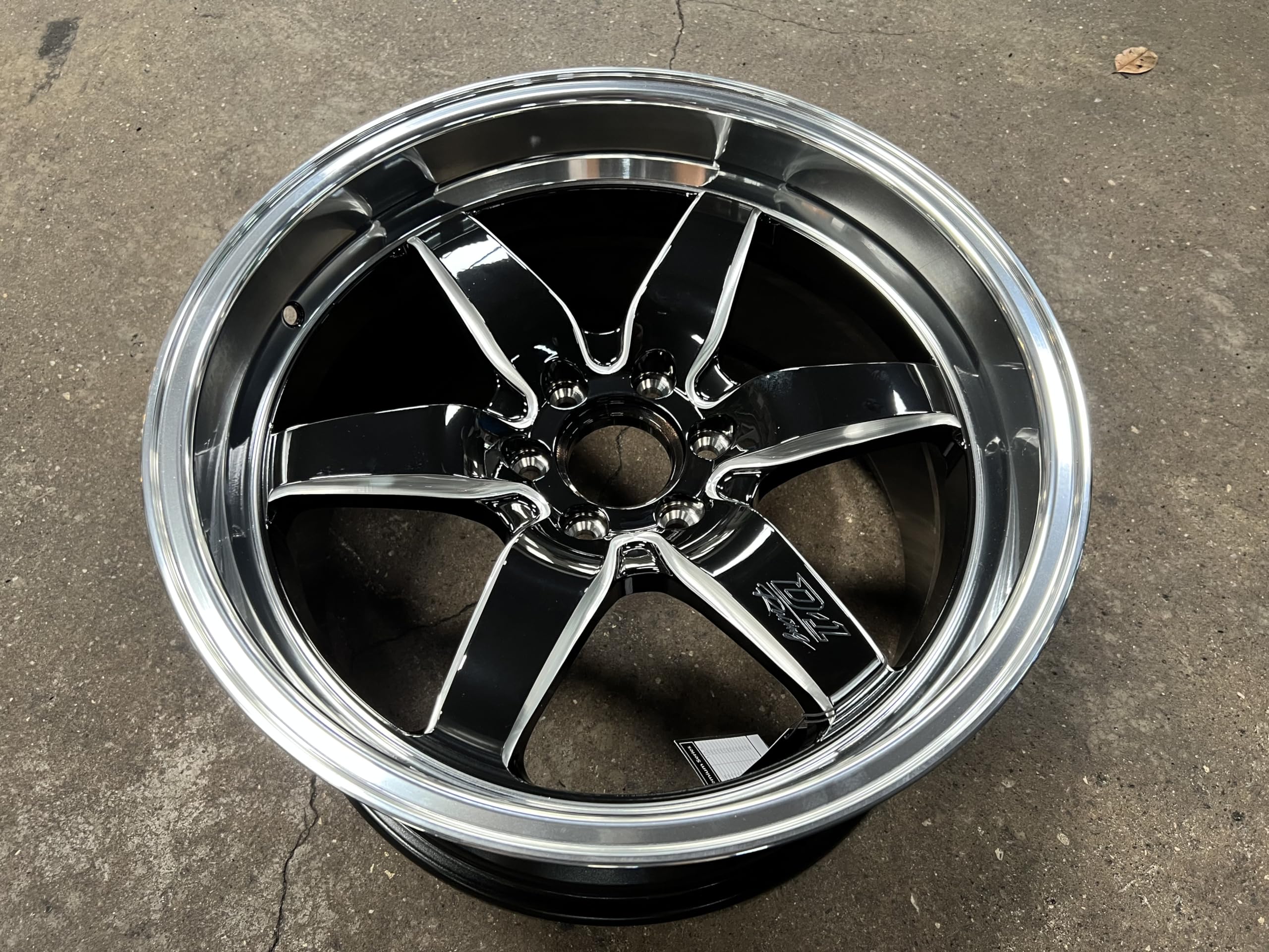 Amazon.com: New 18x9.5J Lenso D1 Racing Wheels, PCD 6x114.3