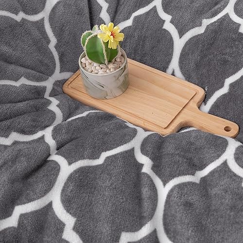 Miniatura 8 de Kaisa Juego de edredón de forro polar Sherpa tamaño Queen de 3 piezas, edredón reversible esponjoso y cálido para invierno con 2 fundas de almohada,