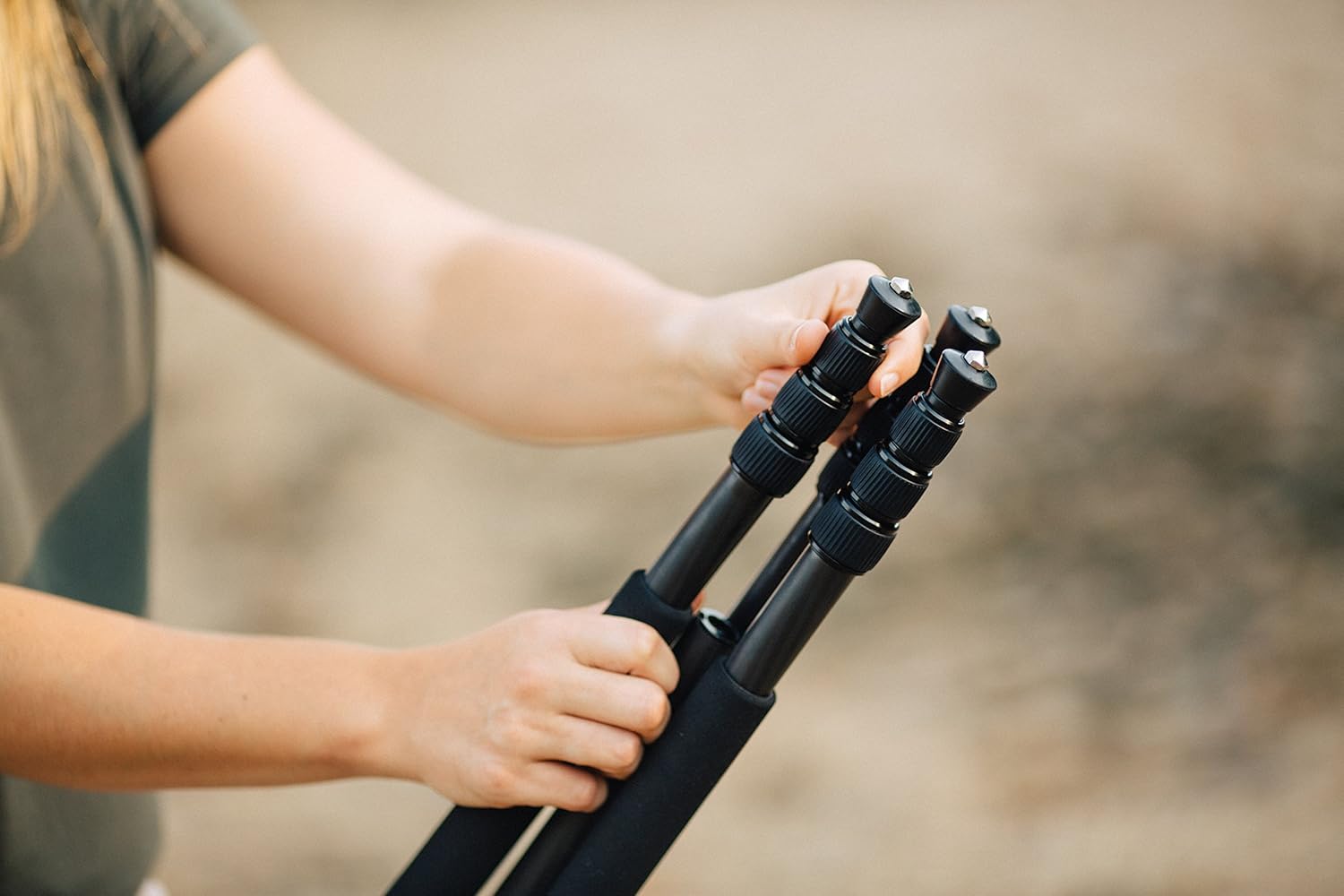 Black Friday Clearance Davis & Sanford TR654C-36 Traverse Carbon Fiber 4 Section Grounder Tripod with Head (Black) Featured Product Davis & Sanford TR654C-36 Traverse Carbon Fiber 4 Section Grounder Tripod with Head (Black)