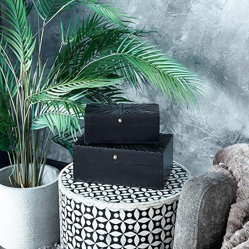 Miniatura 5 de CosmoLiving by Cosmopolitan Caja decorativa geométrica de madera, cajas de recuerdo decorativas con tapa con bisagras, juego de 2 cajas de