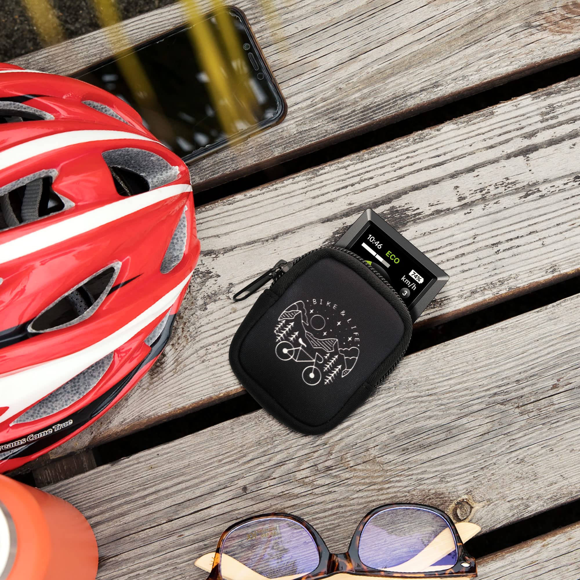 kwmobile Housse Compatible avec Bosch Kiox/Kiox 300 - Sacoche de Protection pour GPS Vélos en Néoprène - Don't Touch 8 Blanc-Noir kwmobile Housse Compatible avec Bosch Kiox/Kiox 300 - Sacoche de Protection pour GPS Vélos en Néoprène - Don't Touch 8 Blanc-Noir