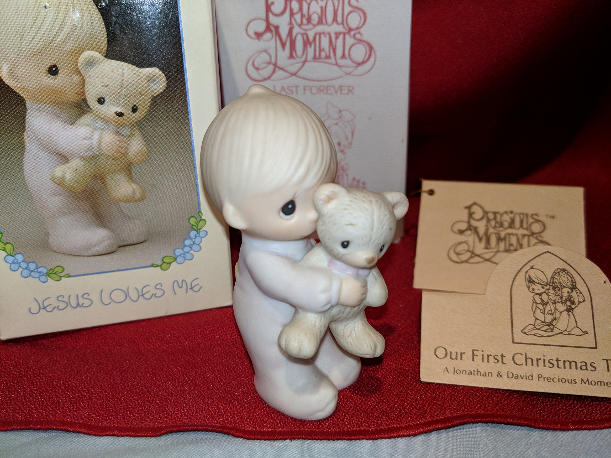 PRECIOUS MOMENTS-'JESUS LOVES Me' Girl With Rabbit #E-9279 Box £8.85