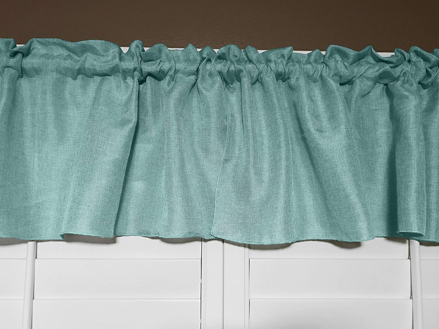 Zen Creative Designs Solid Woven Burlap Imitation Faux-Linen Polyester Valance 56 by 20 Inches (Burgundy)