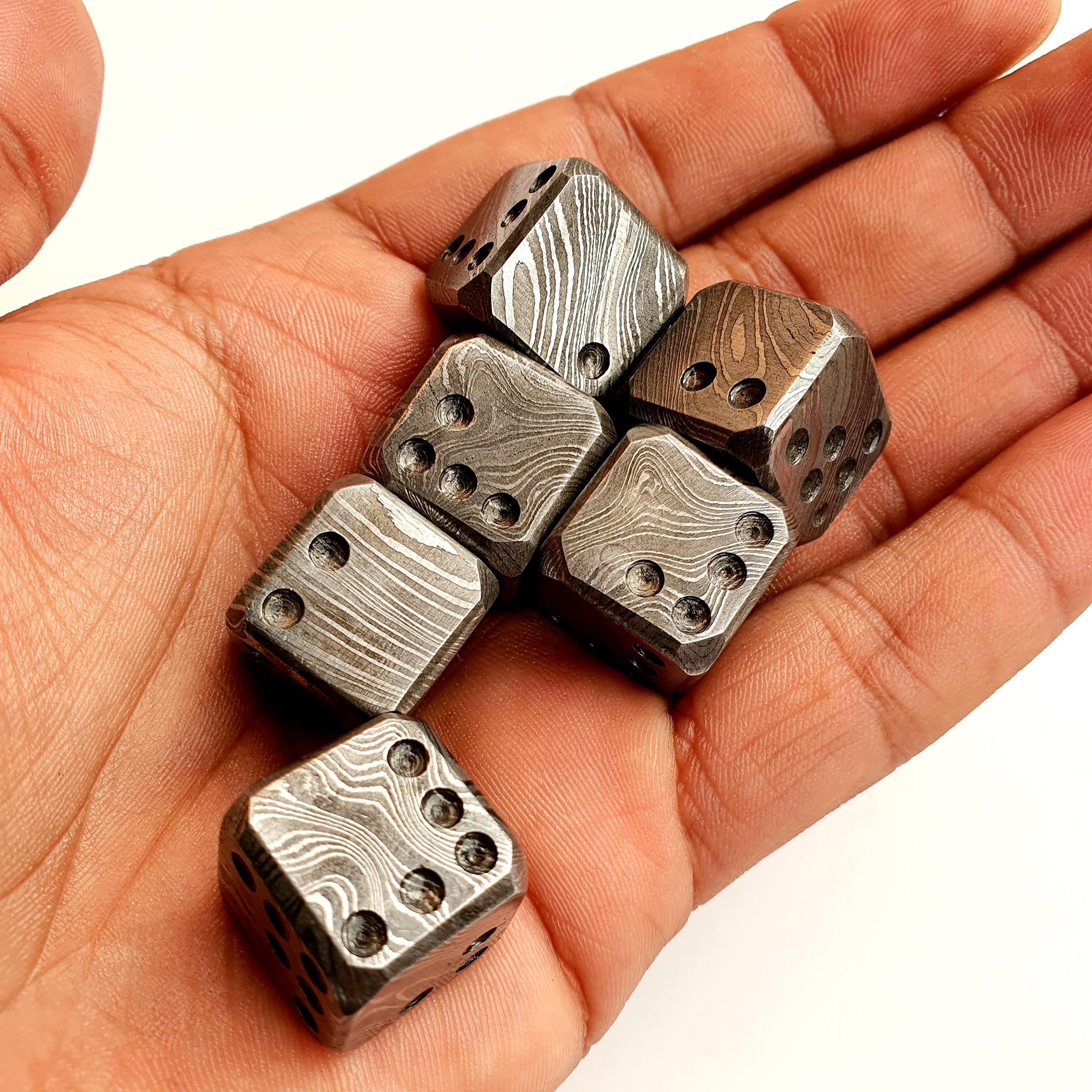 Kostka ze stali damasceńskiej D6, ręcznie wykonana ławka do gry, stal damasceńska, 18 mm, 6-stronna, dekoracyjna stalowa kostka