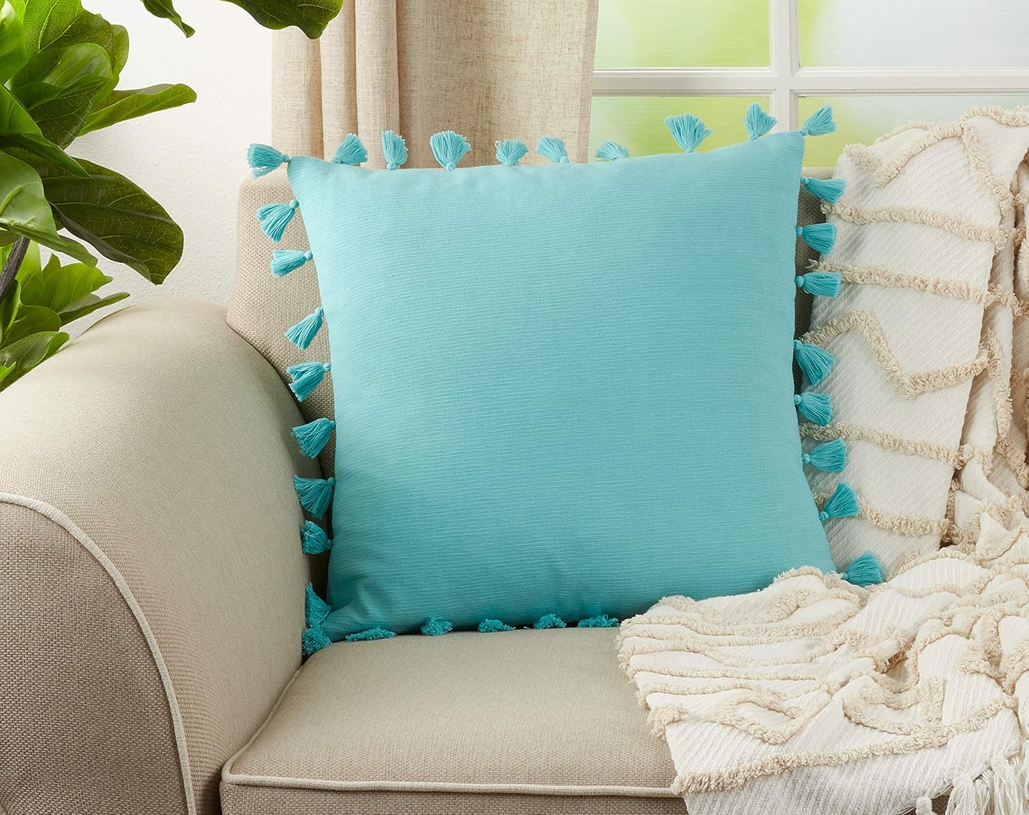 SARO LIFESTYLE Mabel Collection Tassel Throw Pillow with Down Filling, 20", Turquoise